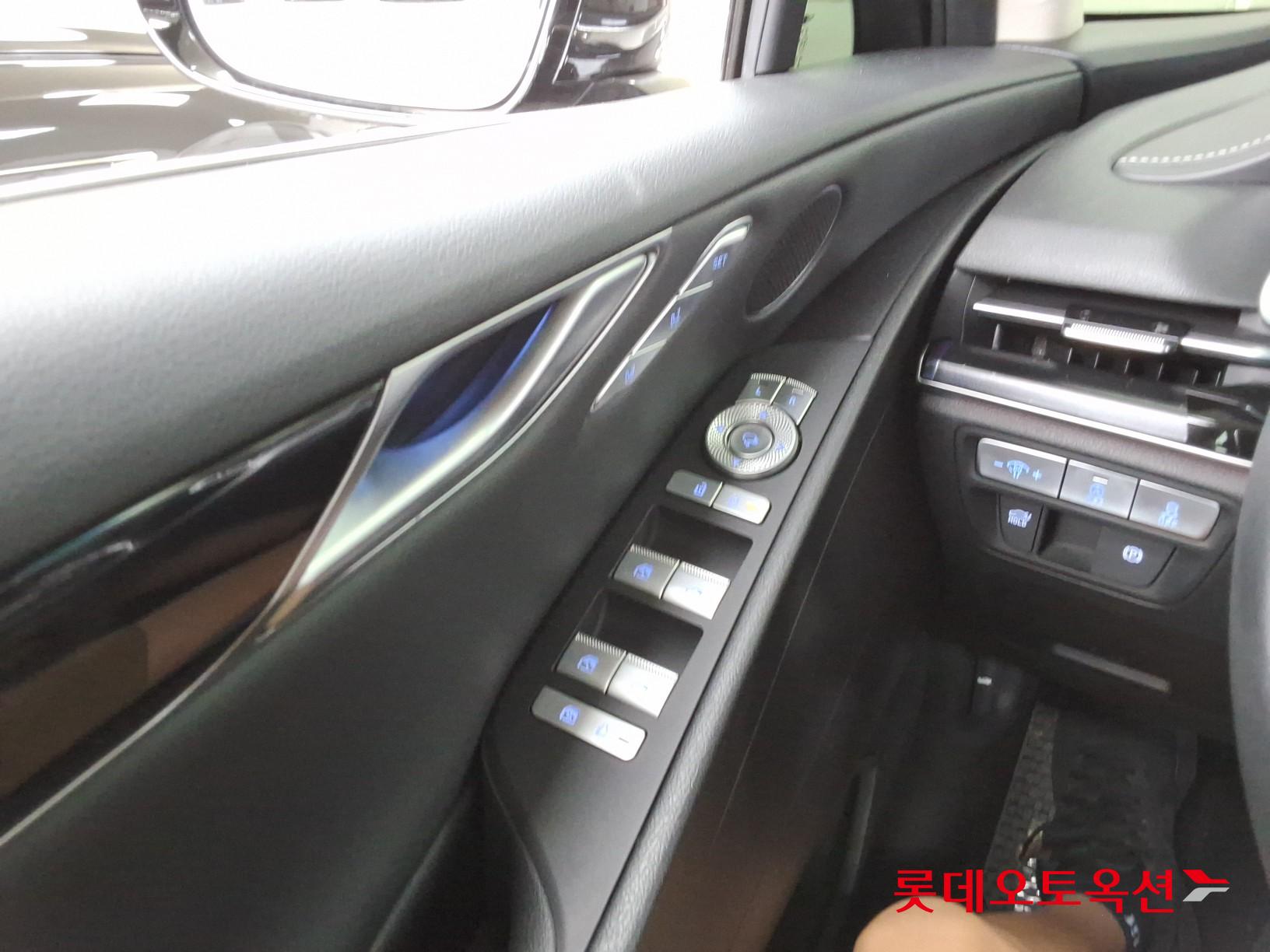 2022 - genesis g80