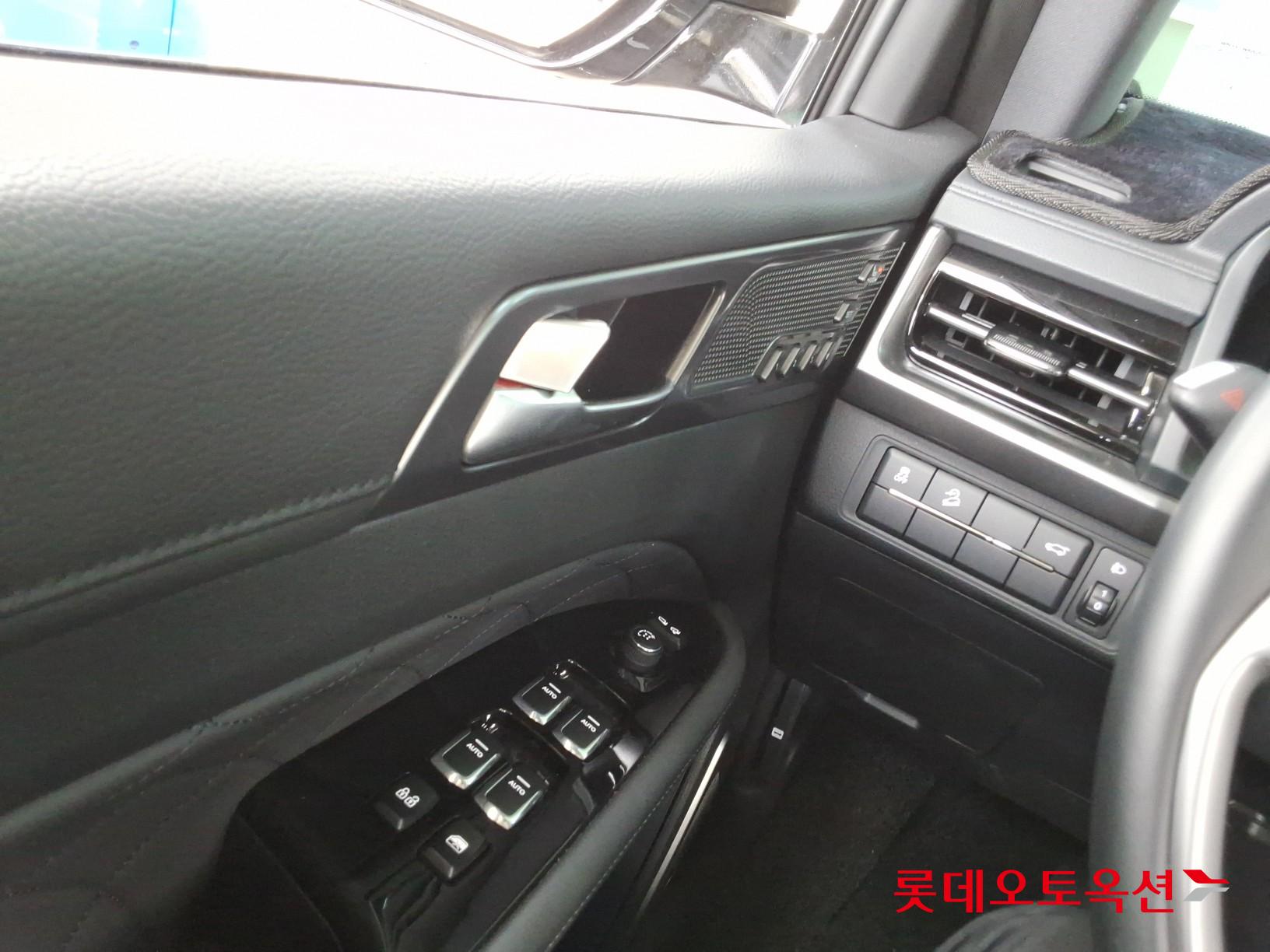 2024 - ssangyong rexton