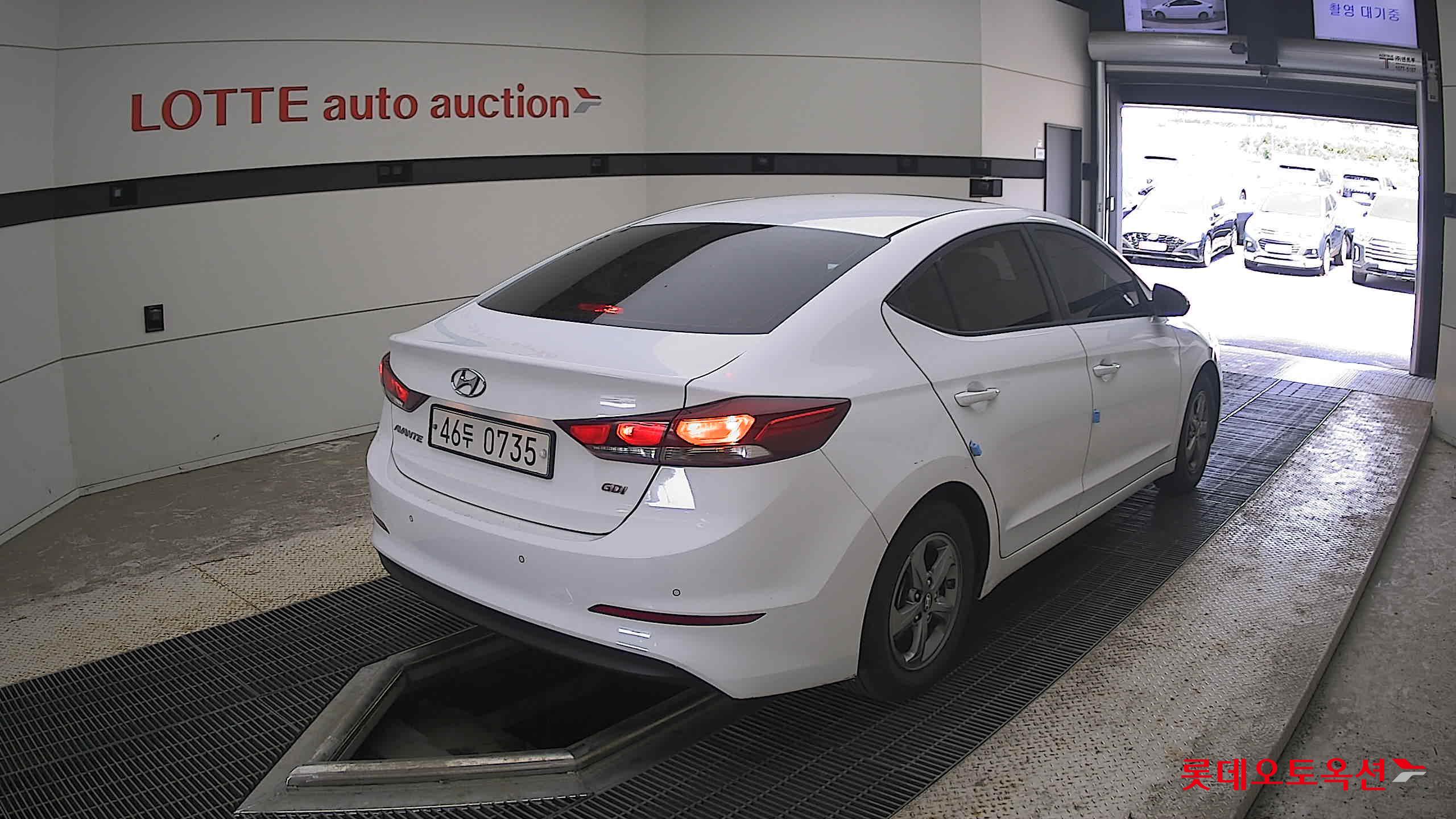 2017 - hyundai avante