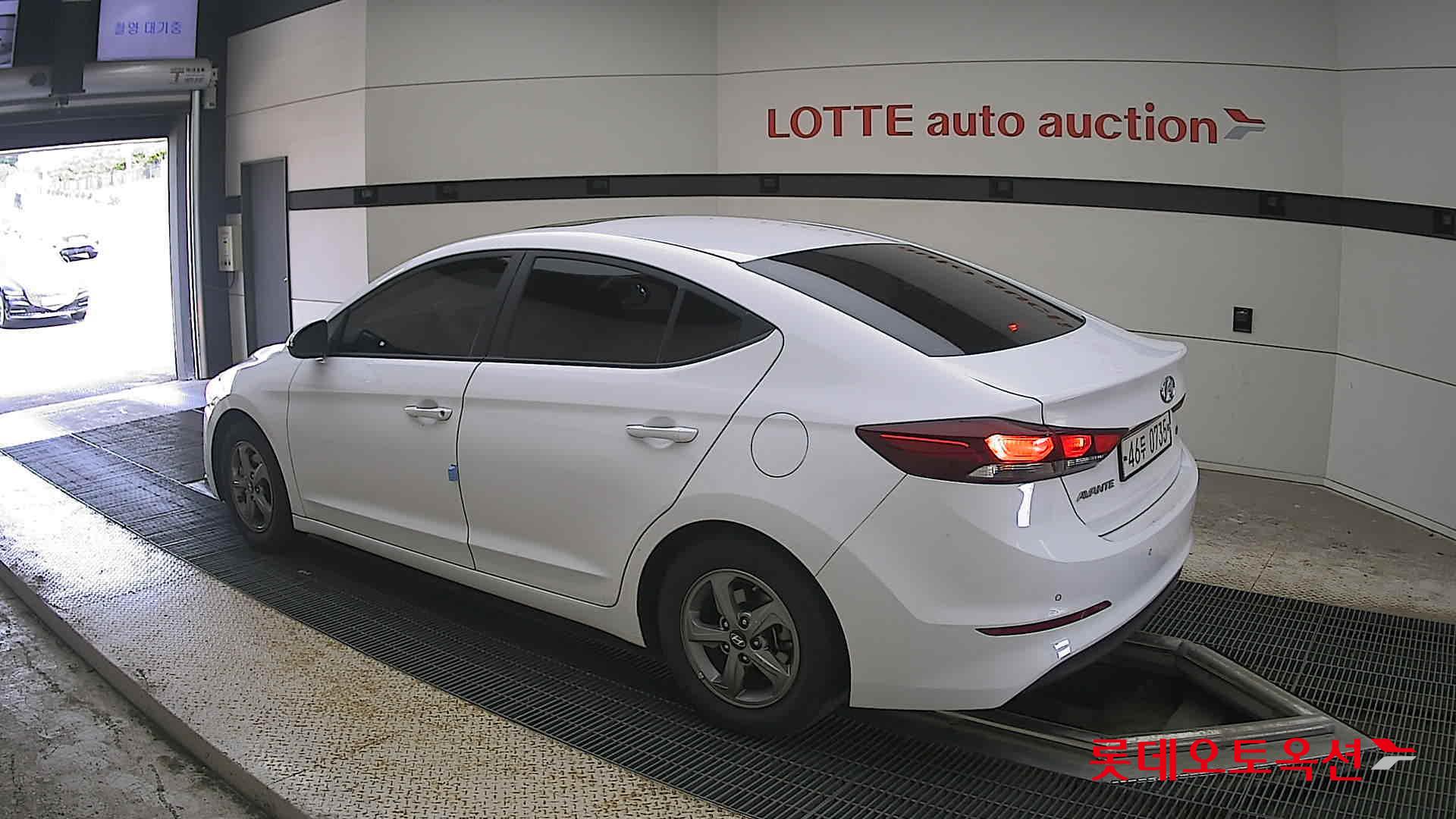 2017 - hyundai avante