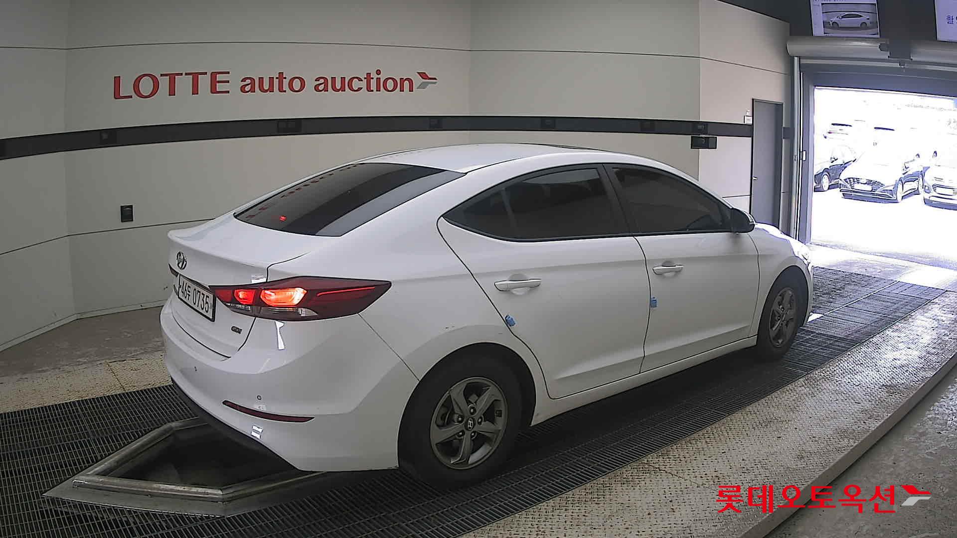 2017 - hyundai avante