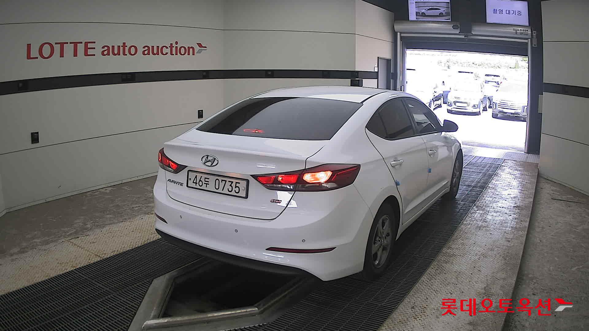 2017 - hyundai avante