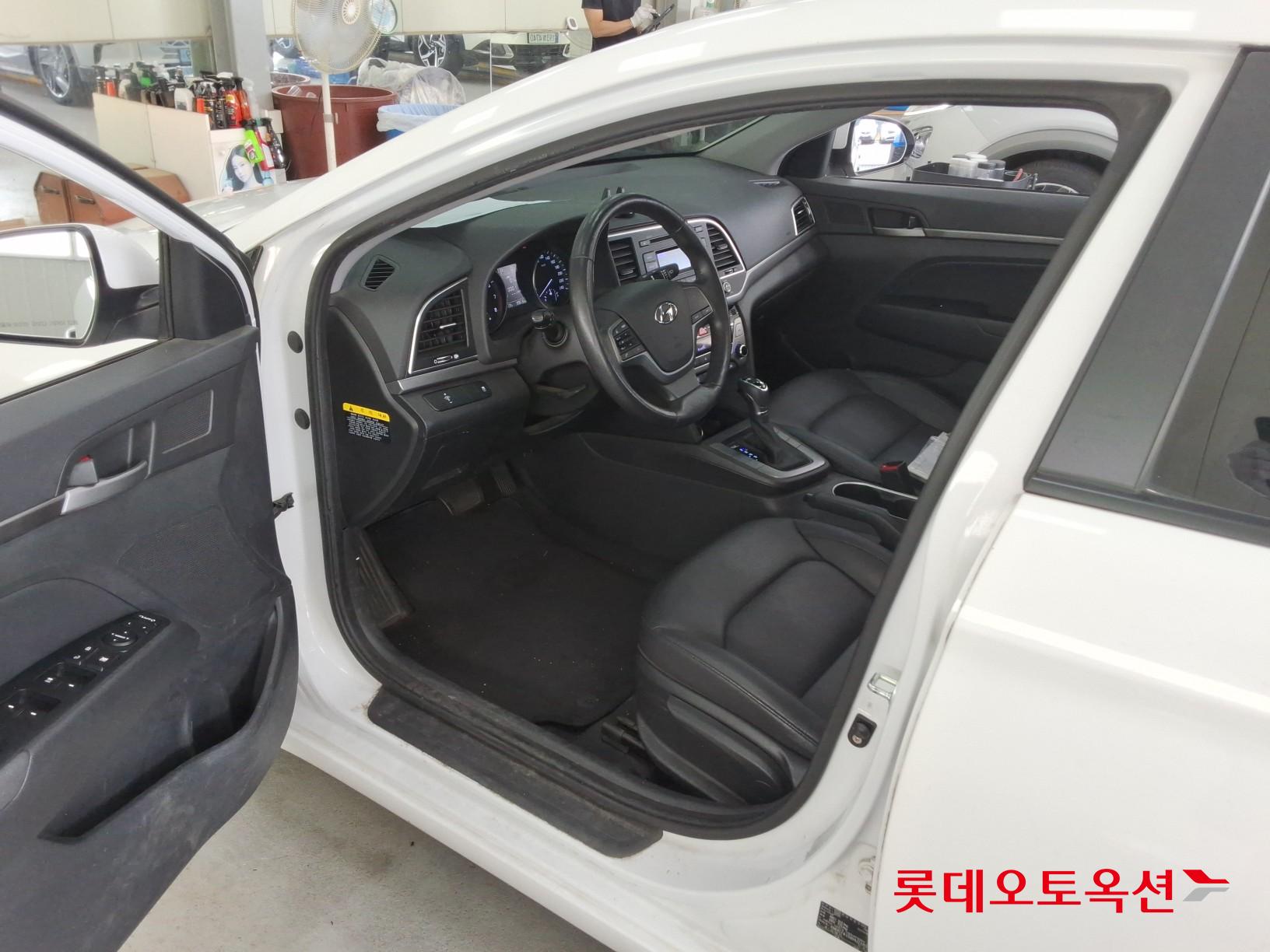 2017 - hyundai avante