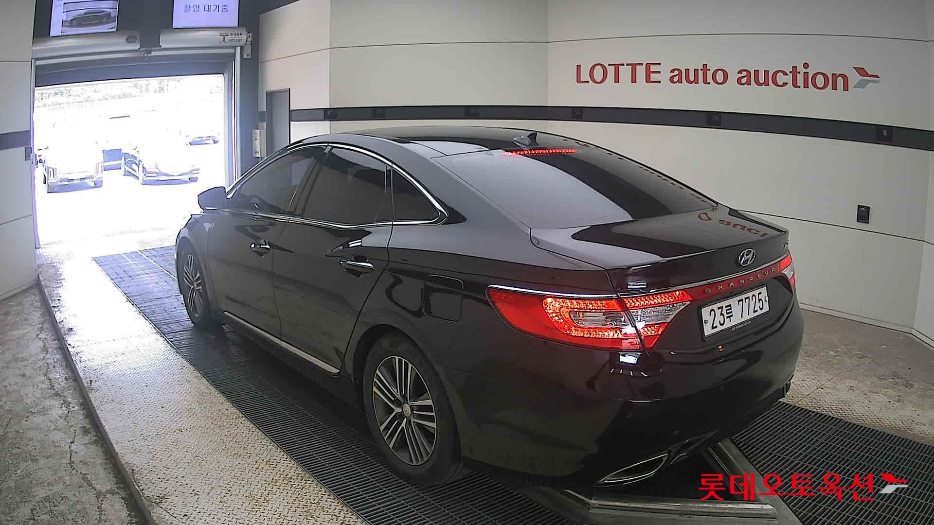 2014 - hyundai grandeur