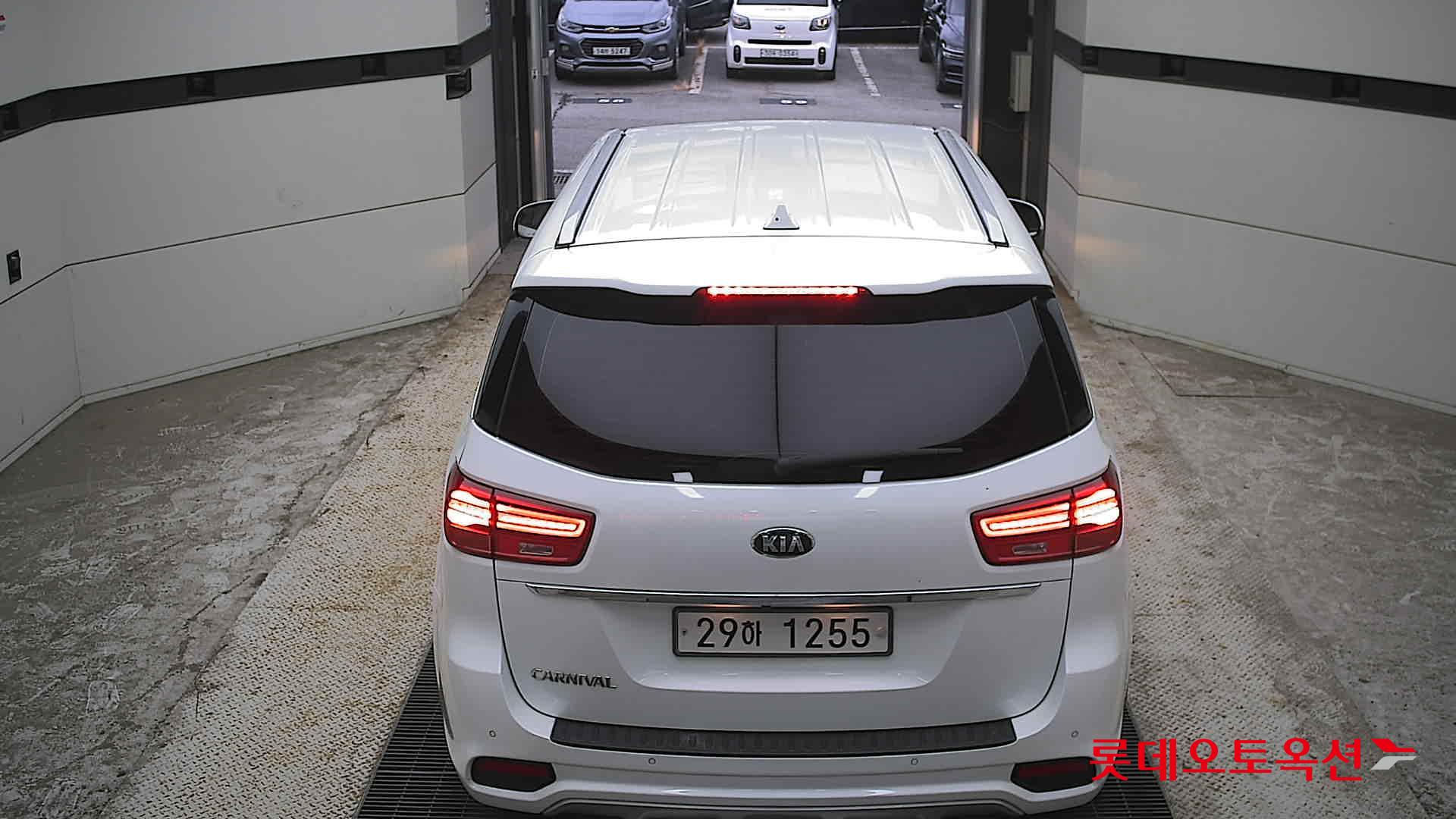 2019 - kia carnival