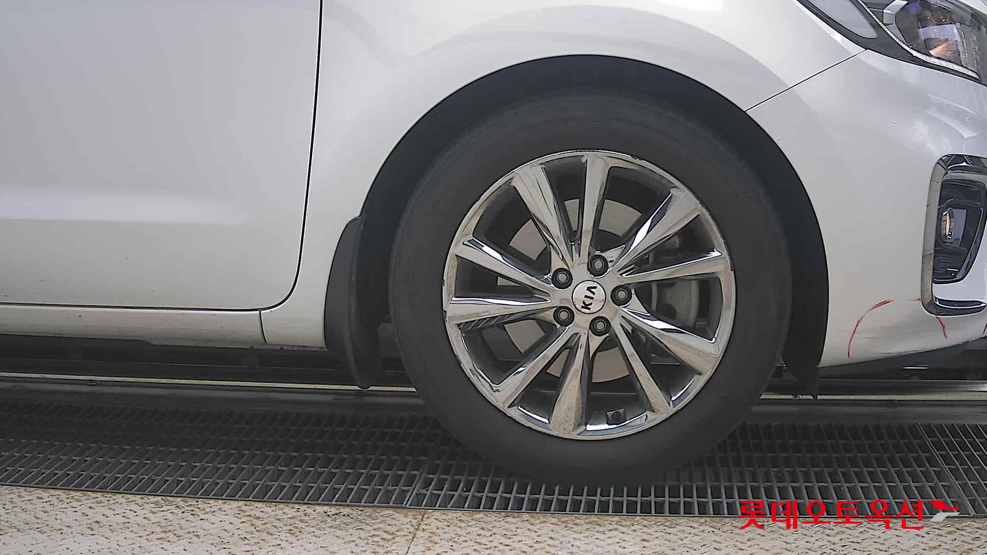 2019 - kia carnival