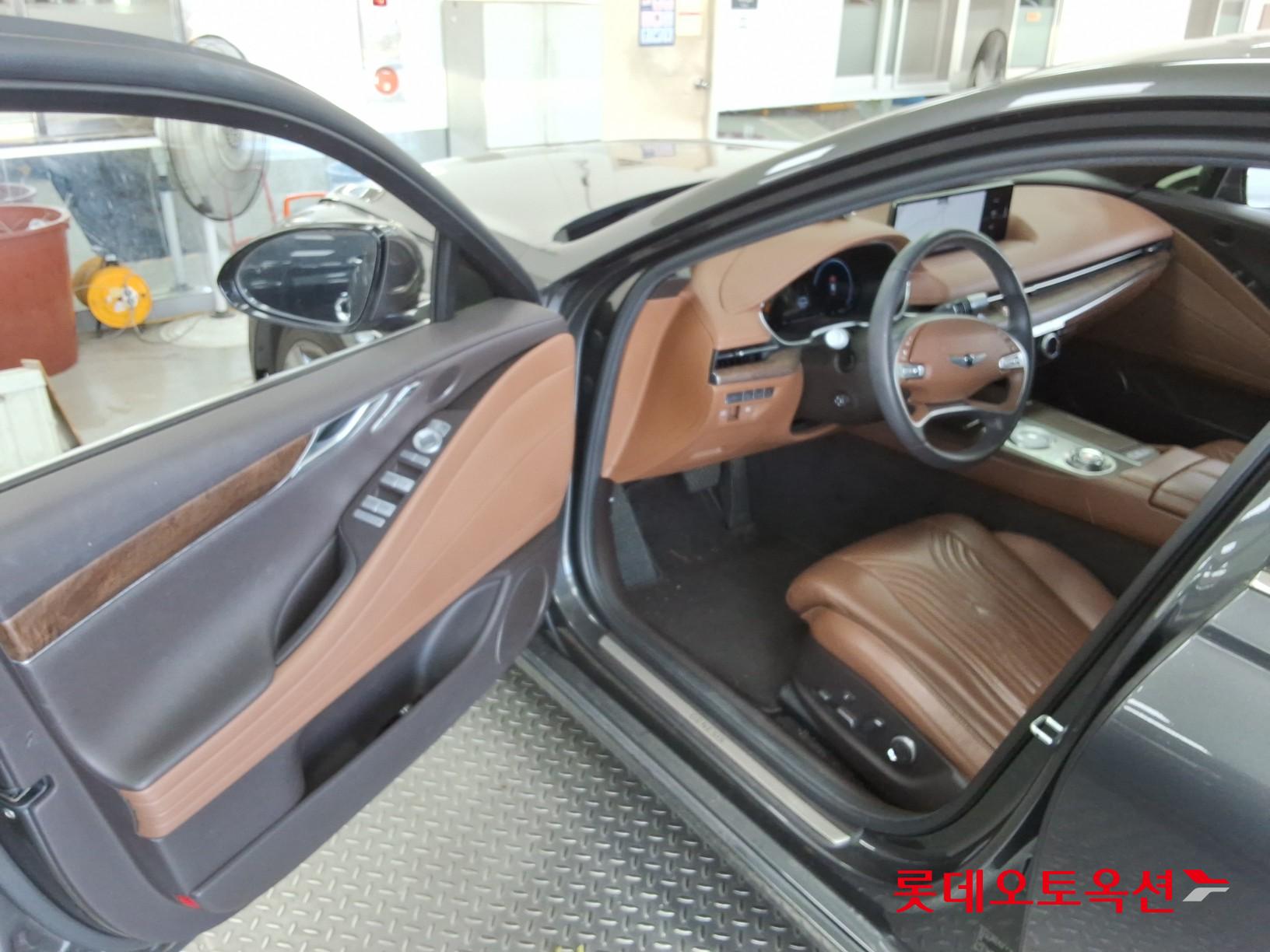 2021 - genesis g80