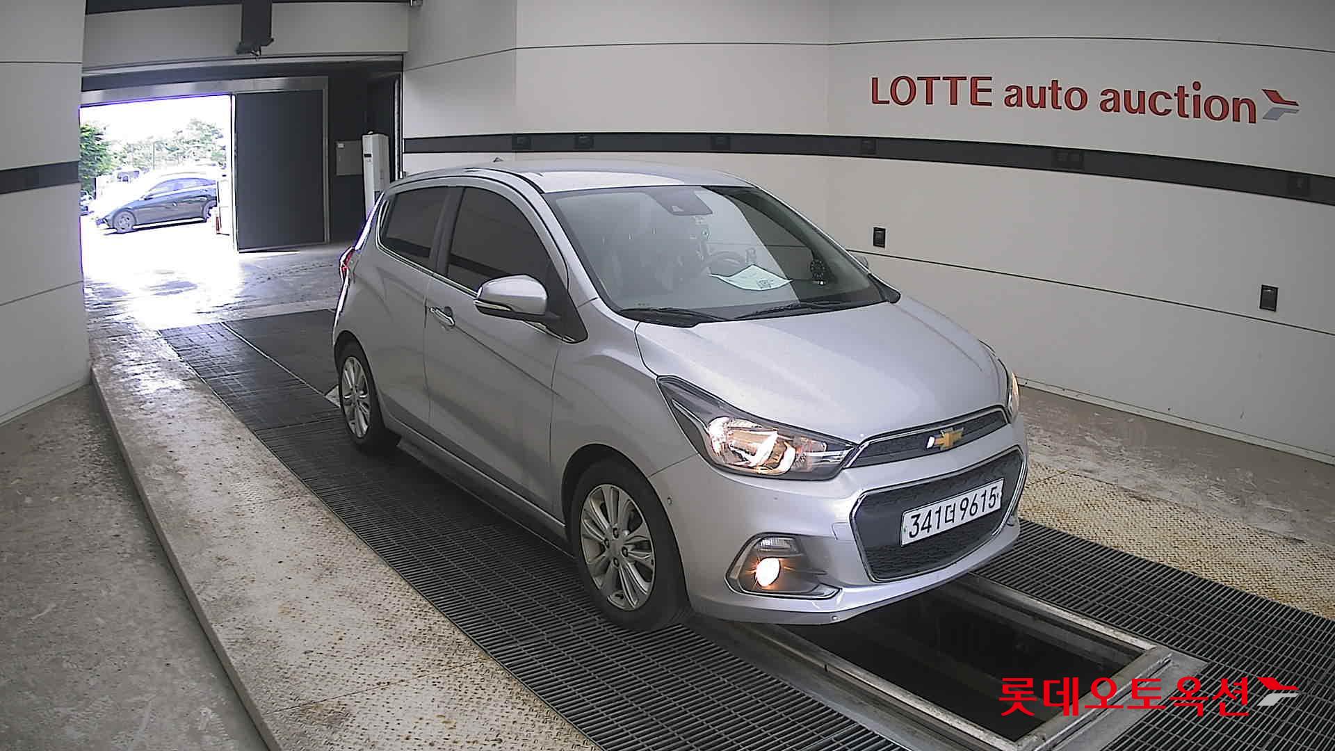 2017 - chevrolet spark