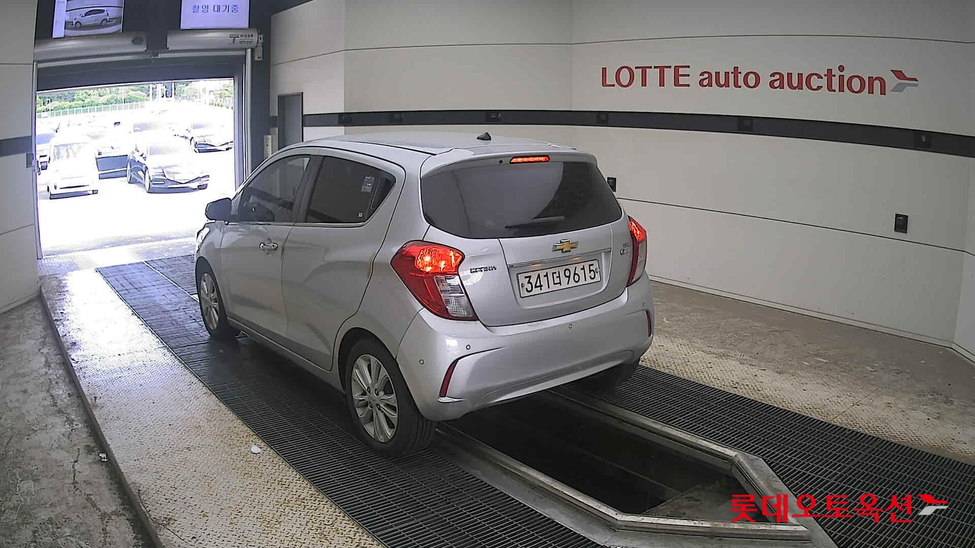 2017 - chevrolet spark