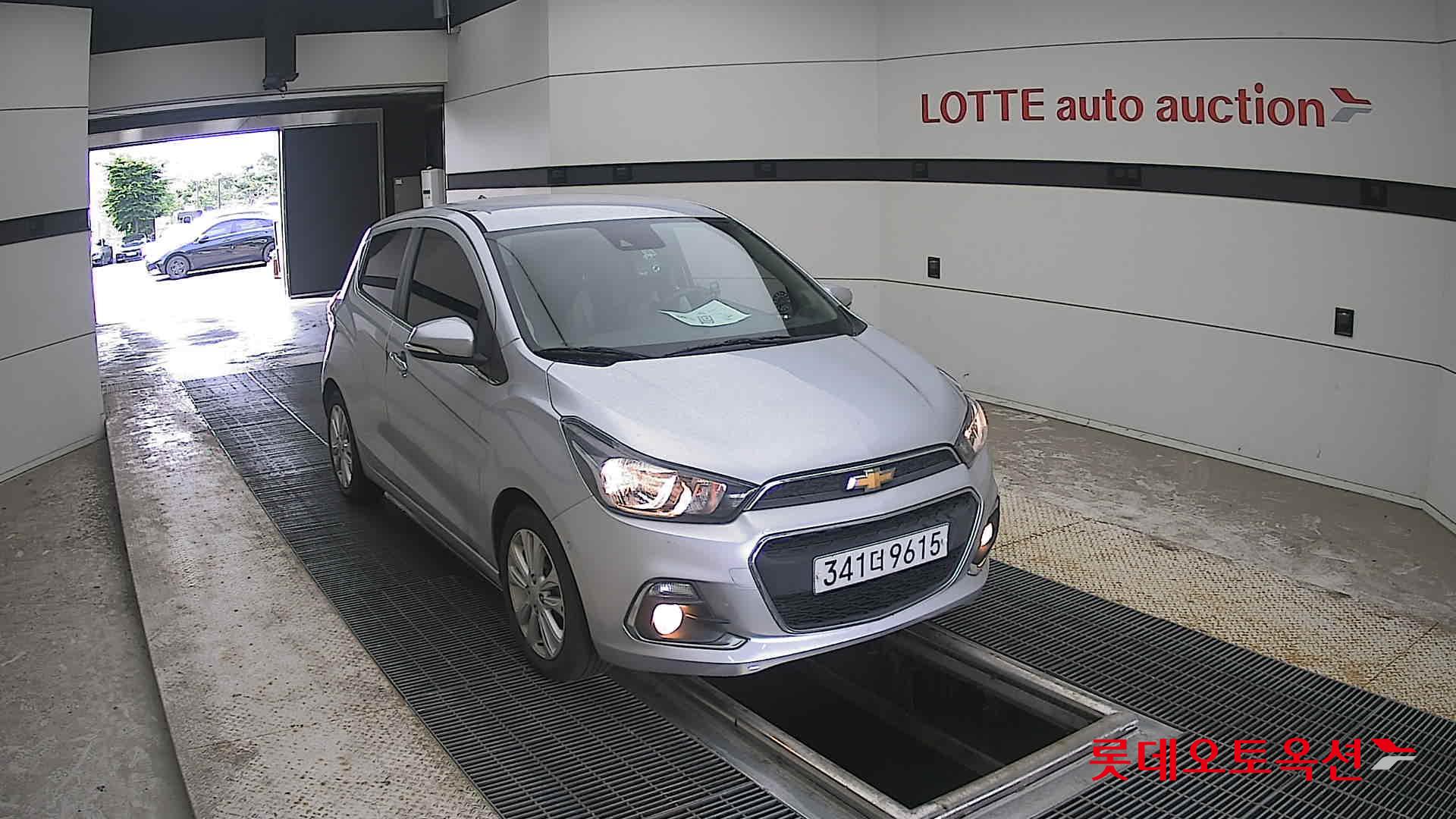 2017 - chevrolet spark