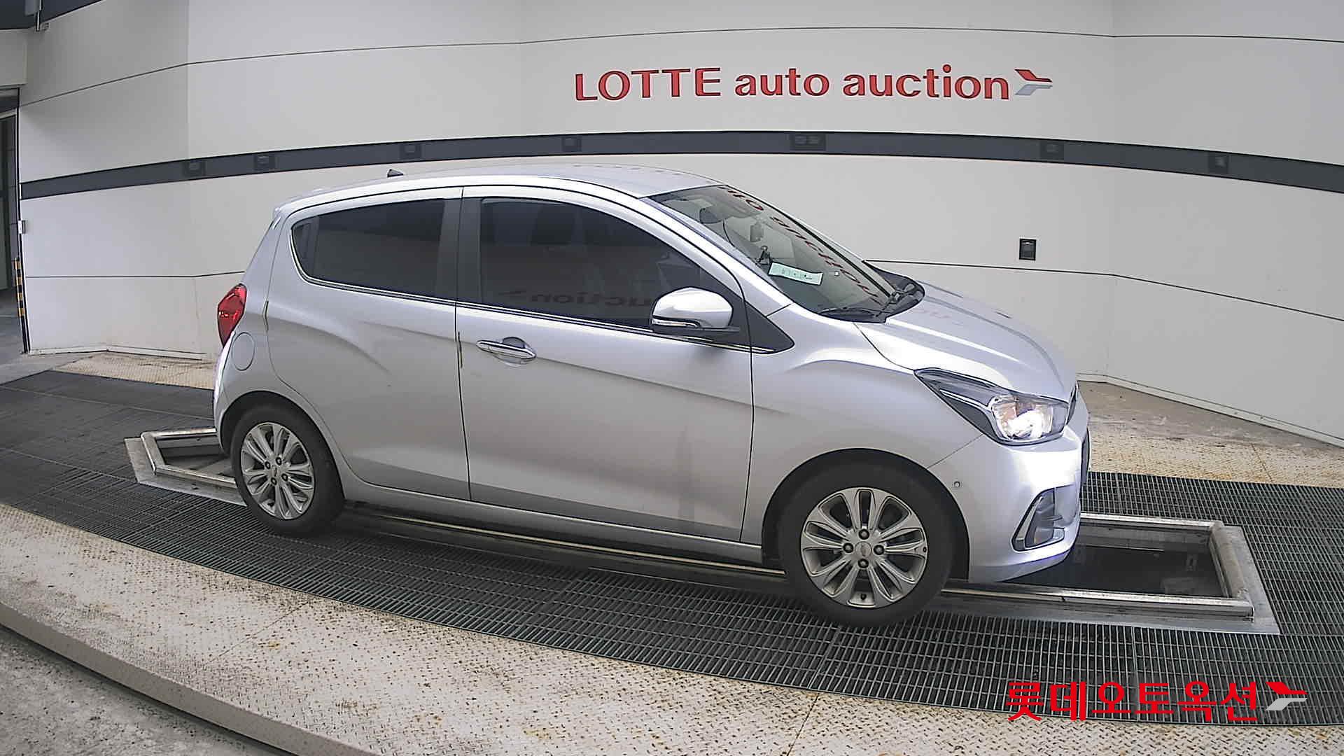 2017 - chevrolet spark