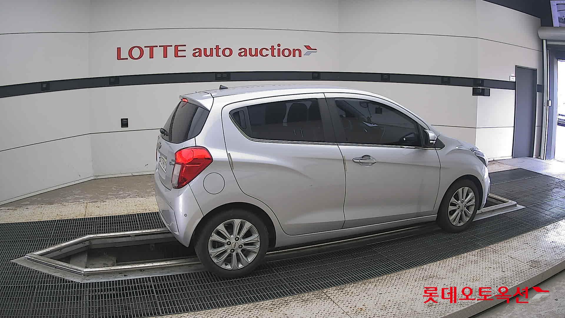 2017 - chevrolet spark