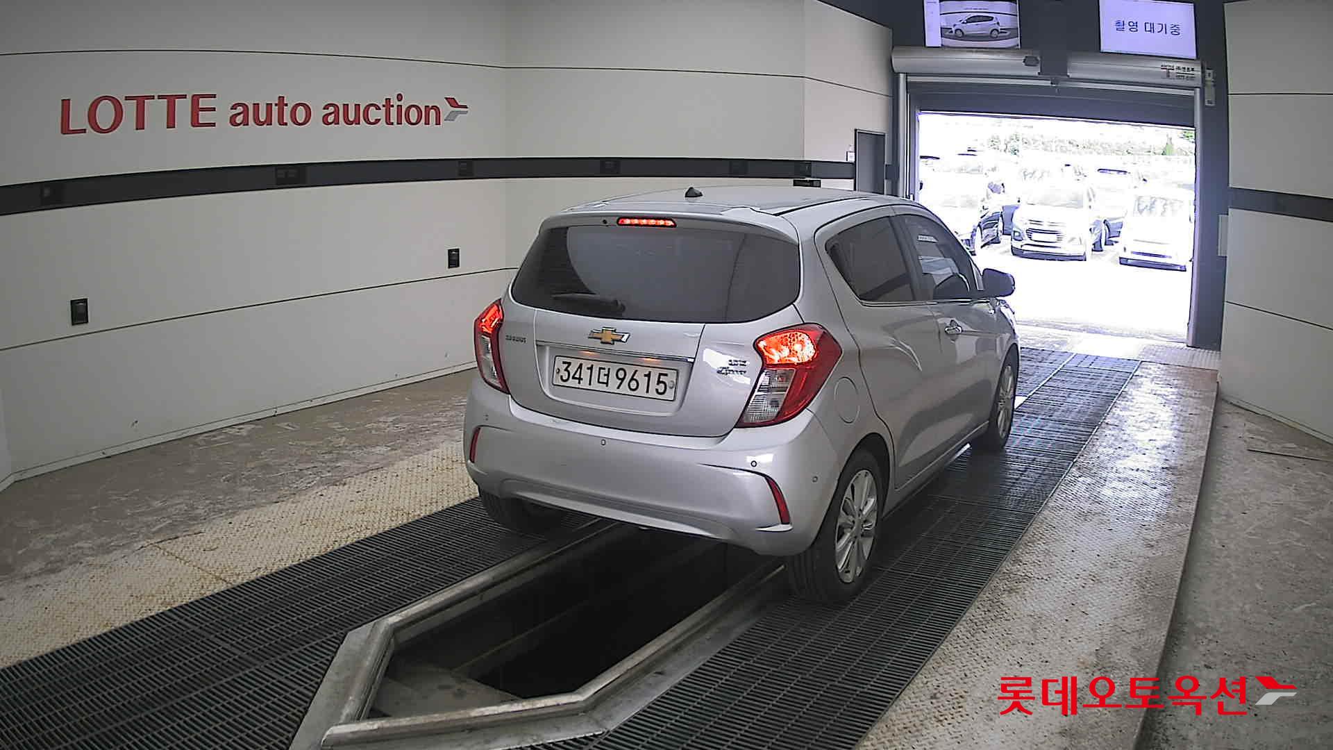 2017 - chevrolet spark