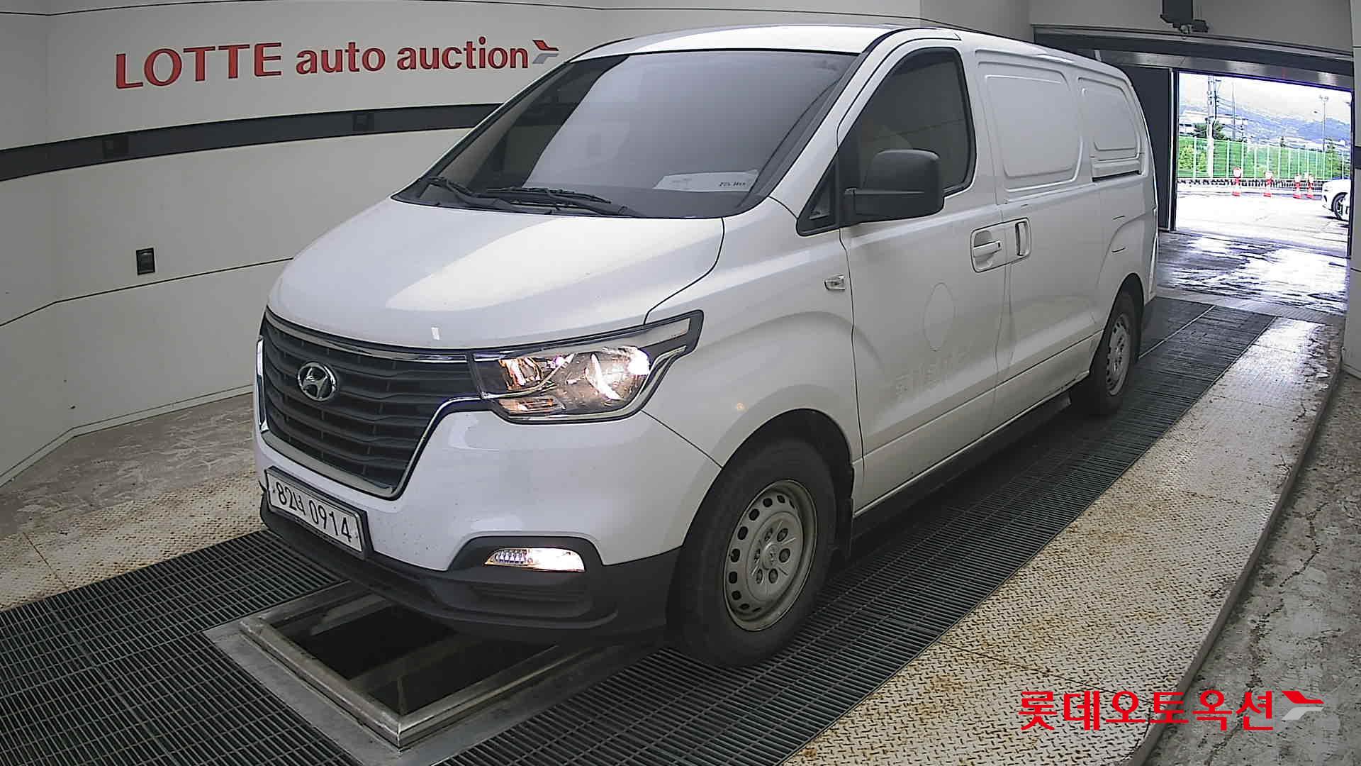 2021 - hyundai grand starex