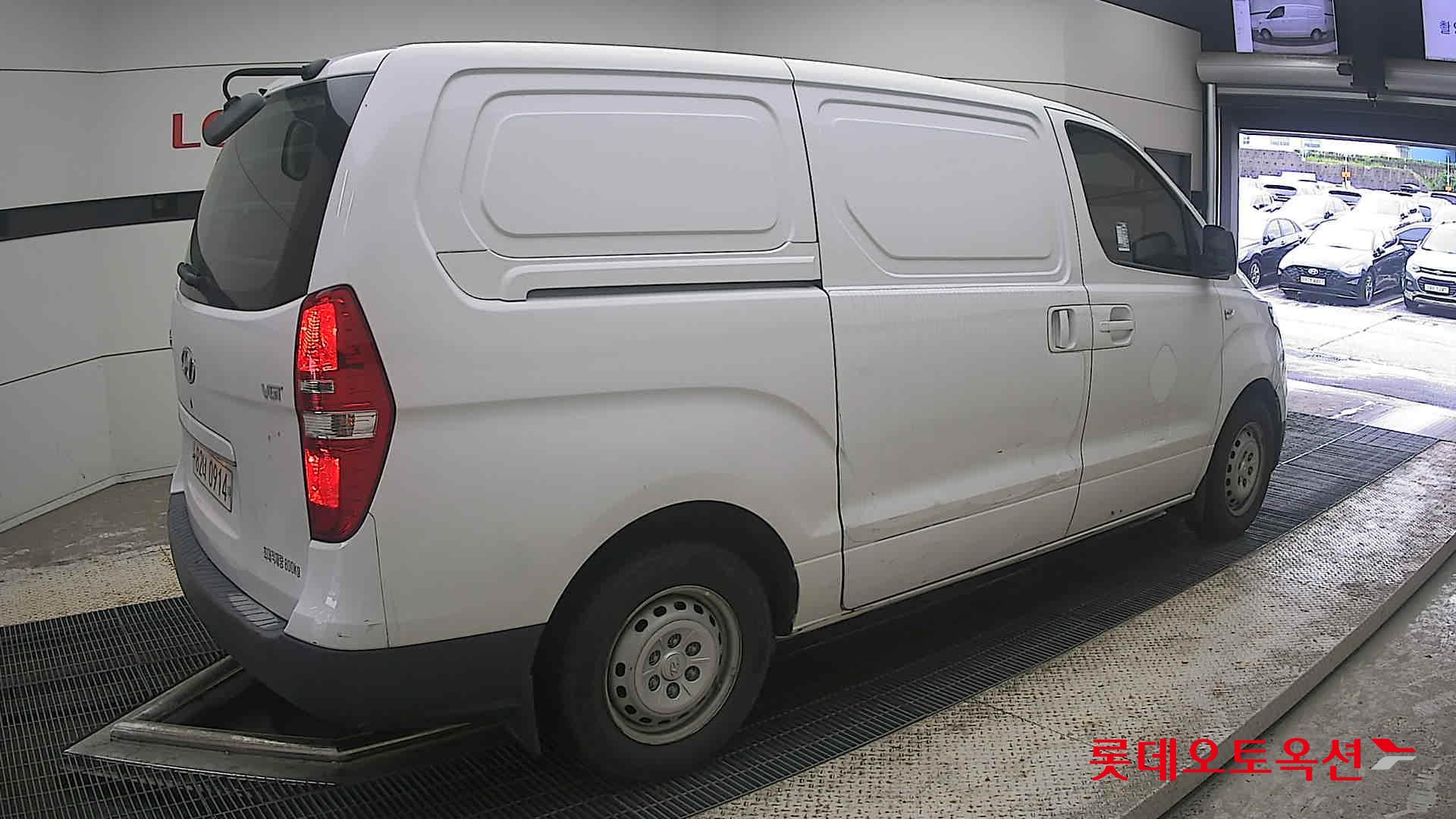 2021 - hyundai grand starex