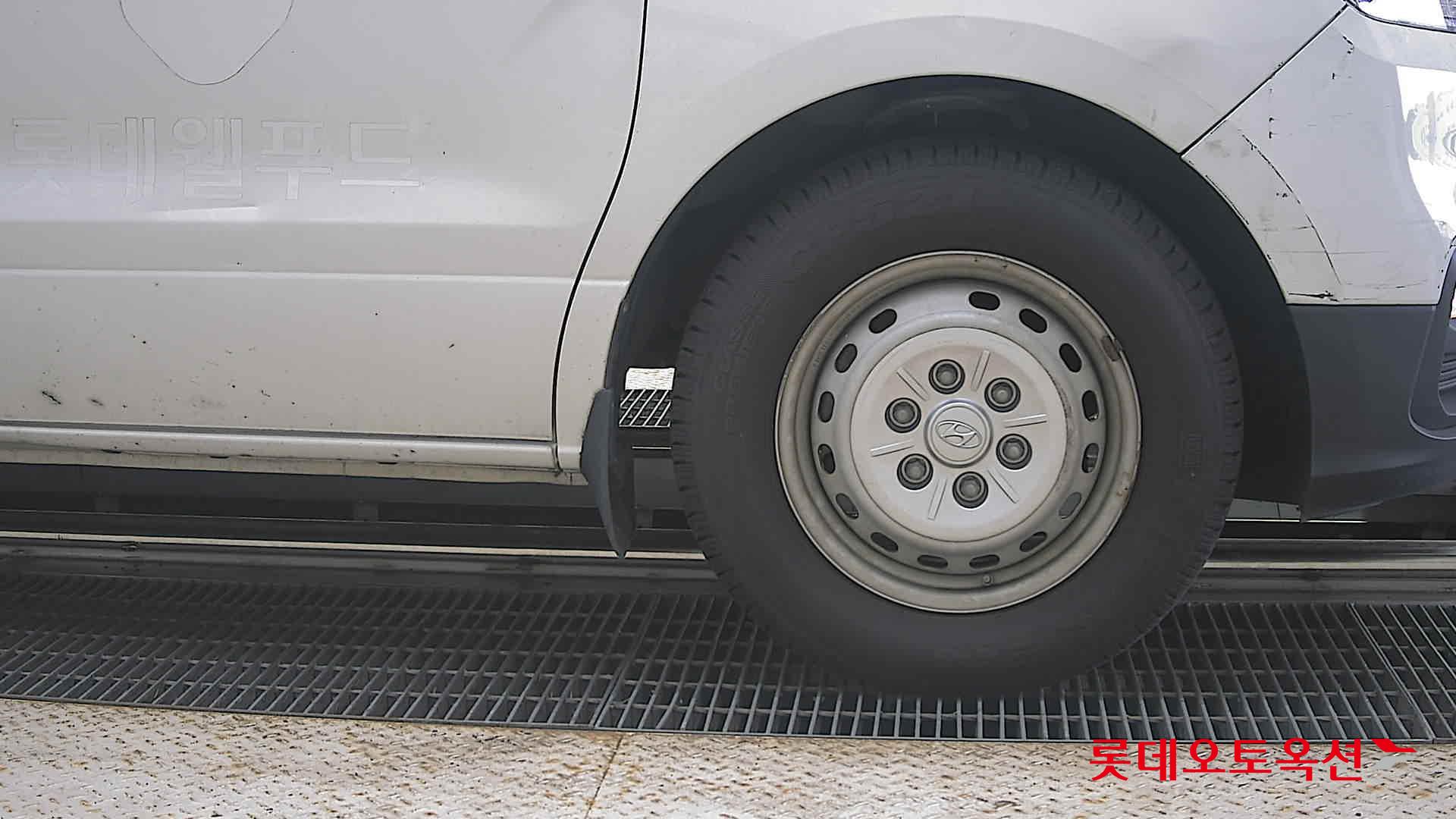 2021 - hyundai grand starex