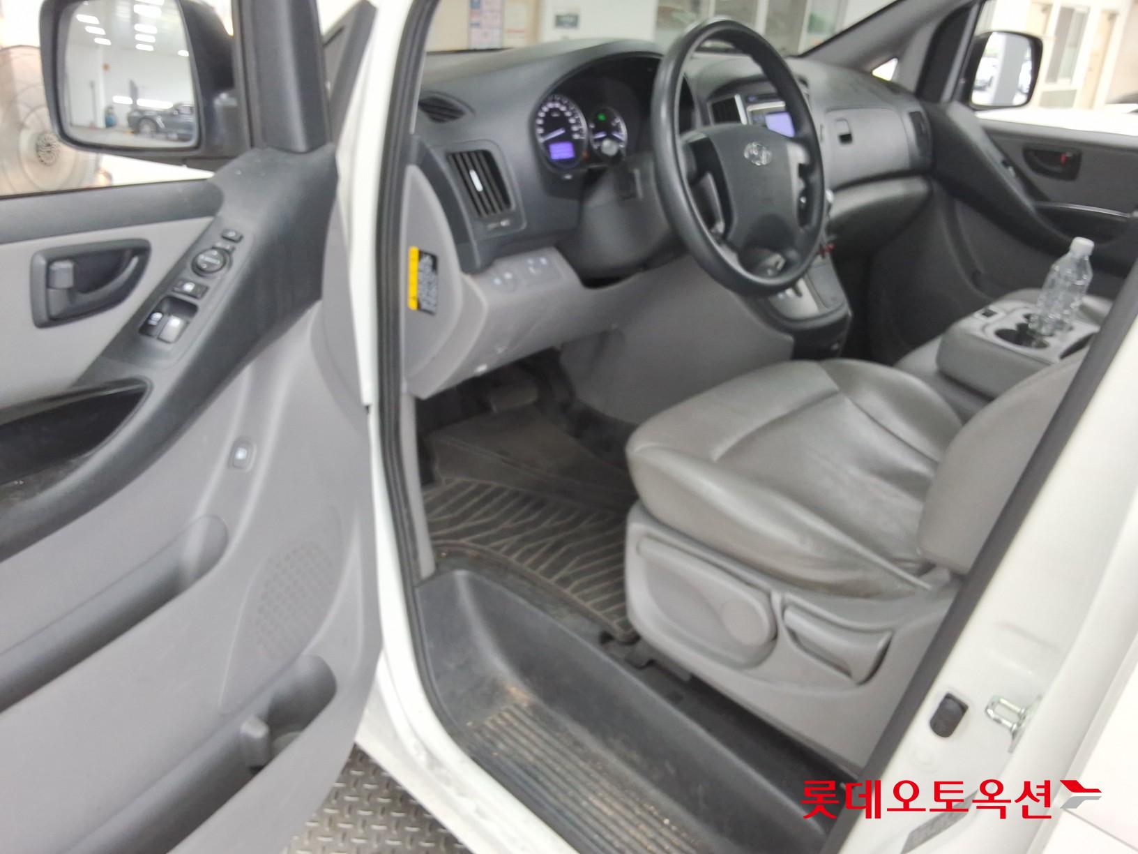2021 - hyundai grand starex