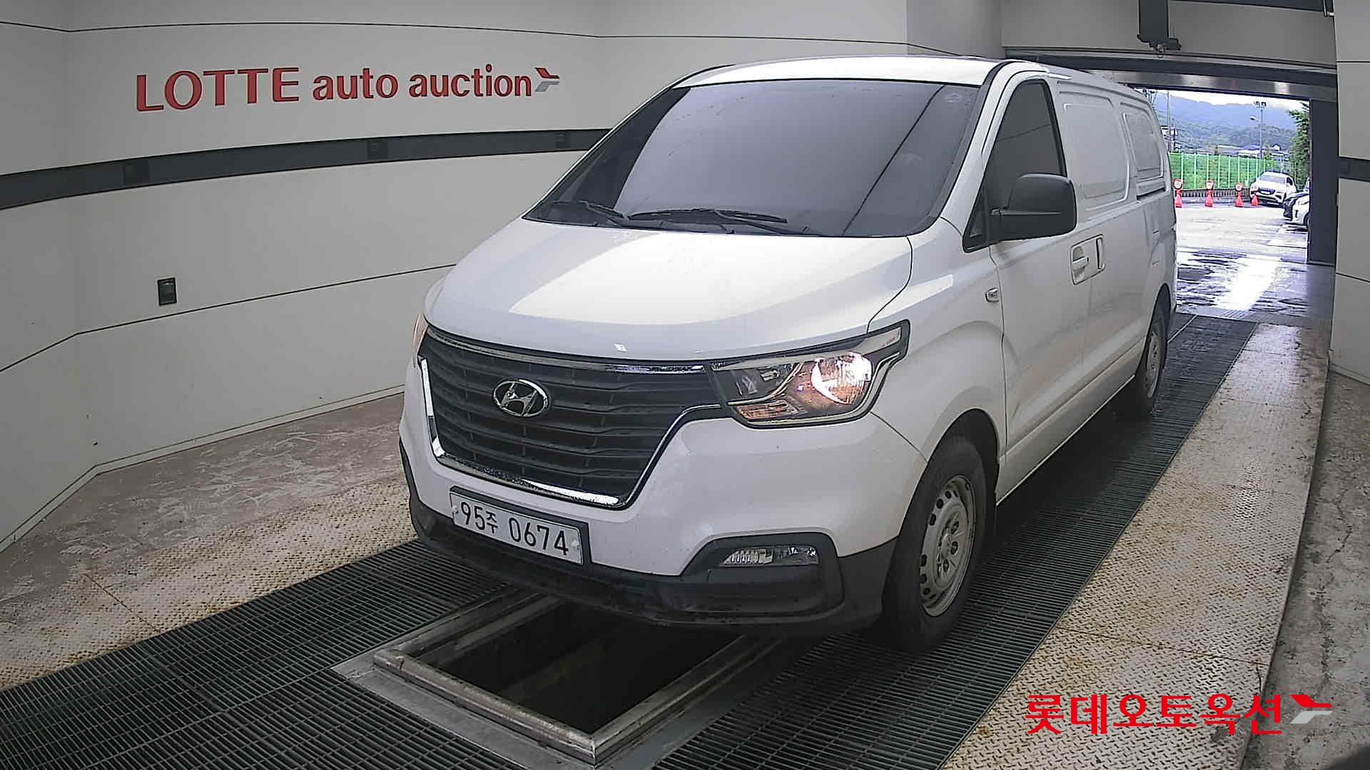 2020 - hyundai grand starex