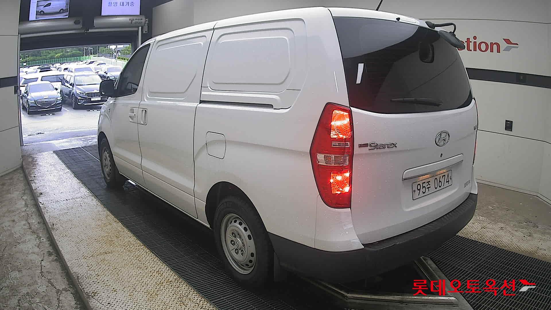 2020 - hyundai grand starex