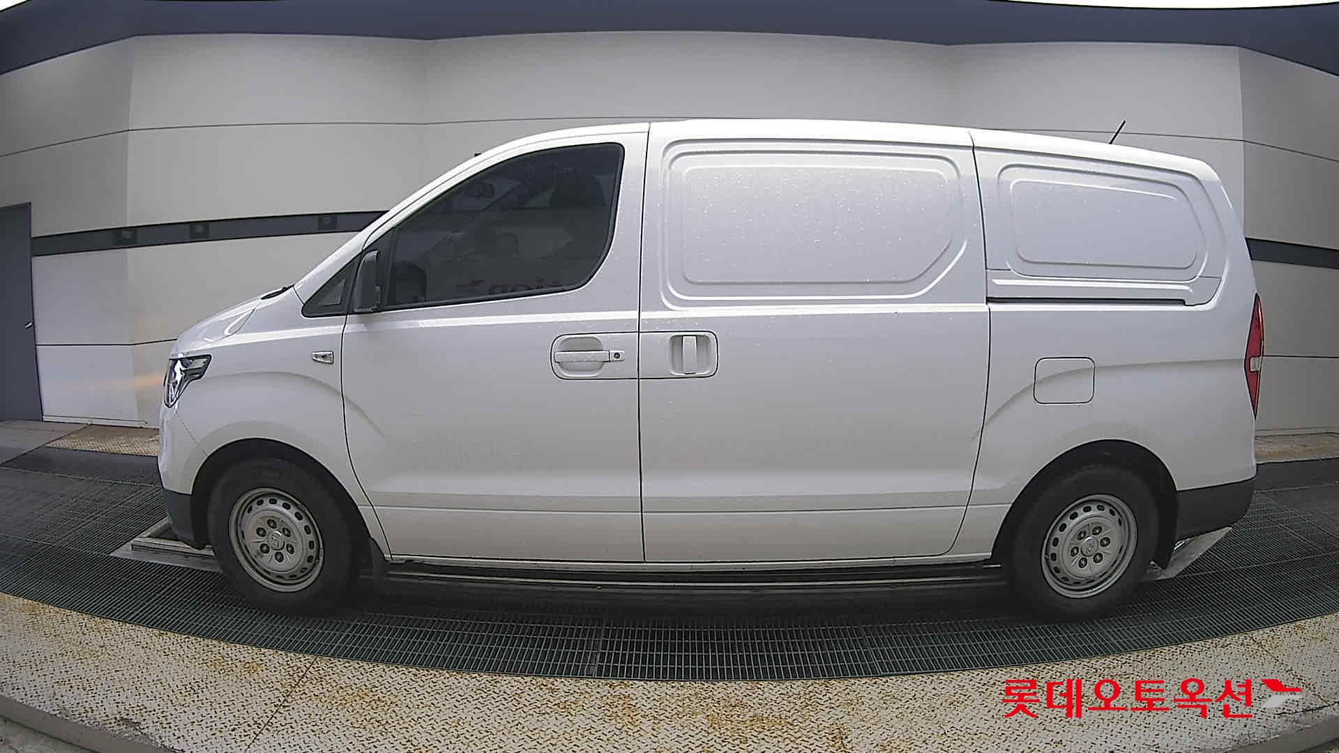 2020 - hyundai grand starex
