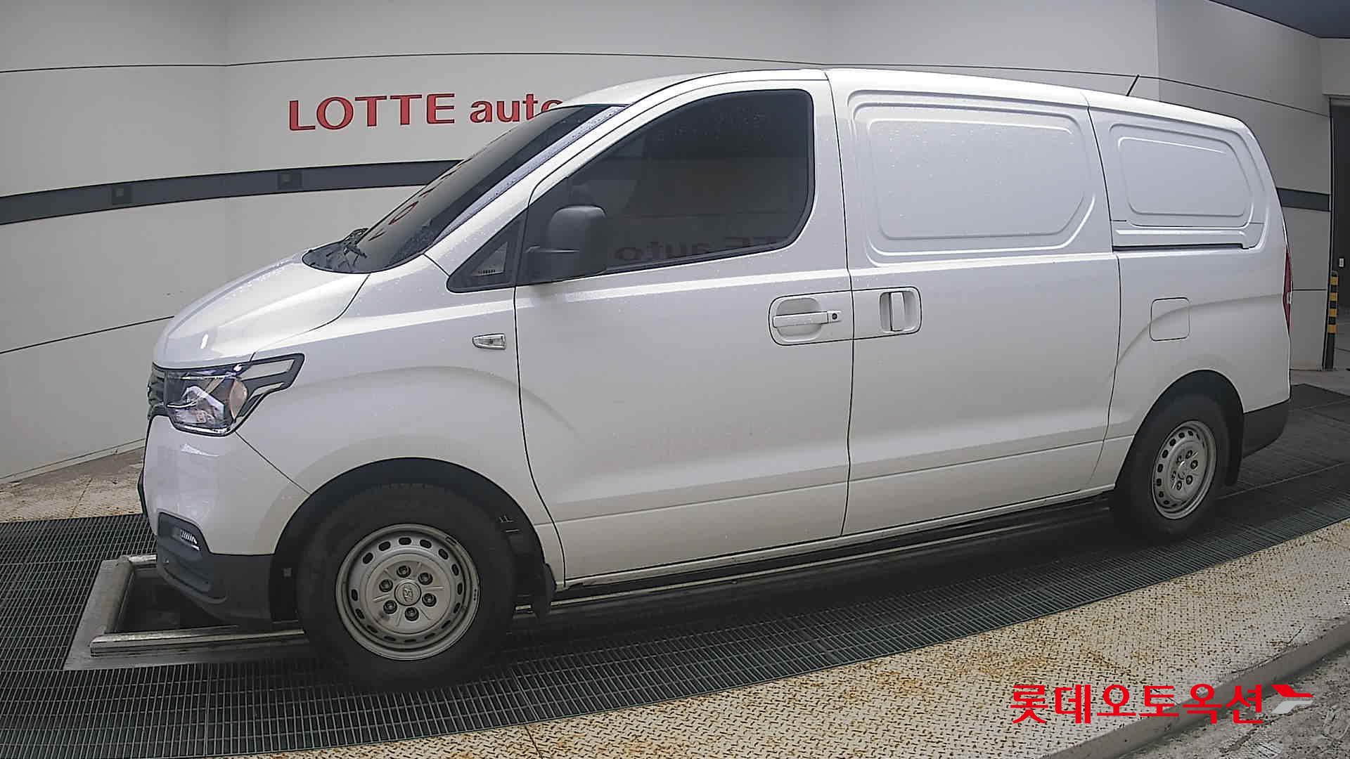 2020 - hyundai grand starex