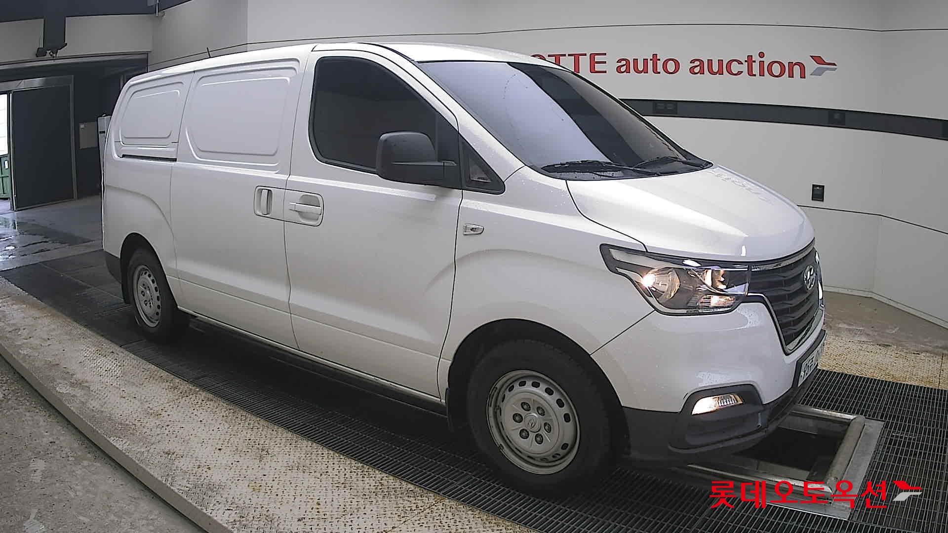 2020 - hyundai grand starex