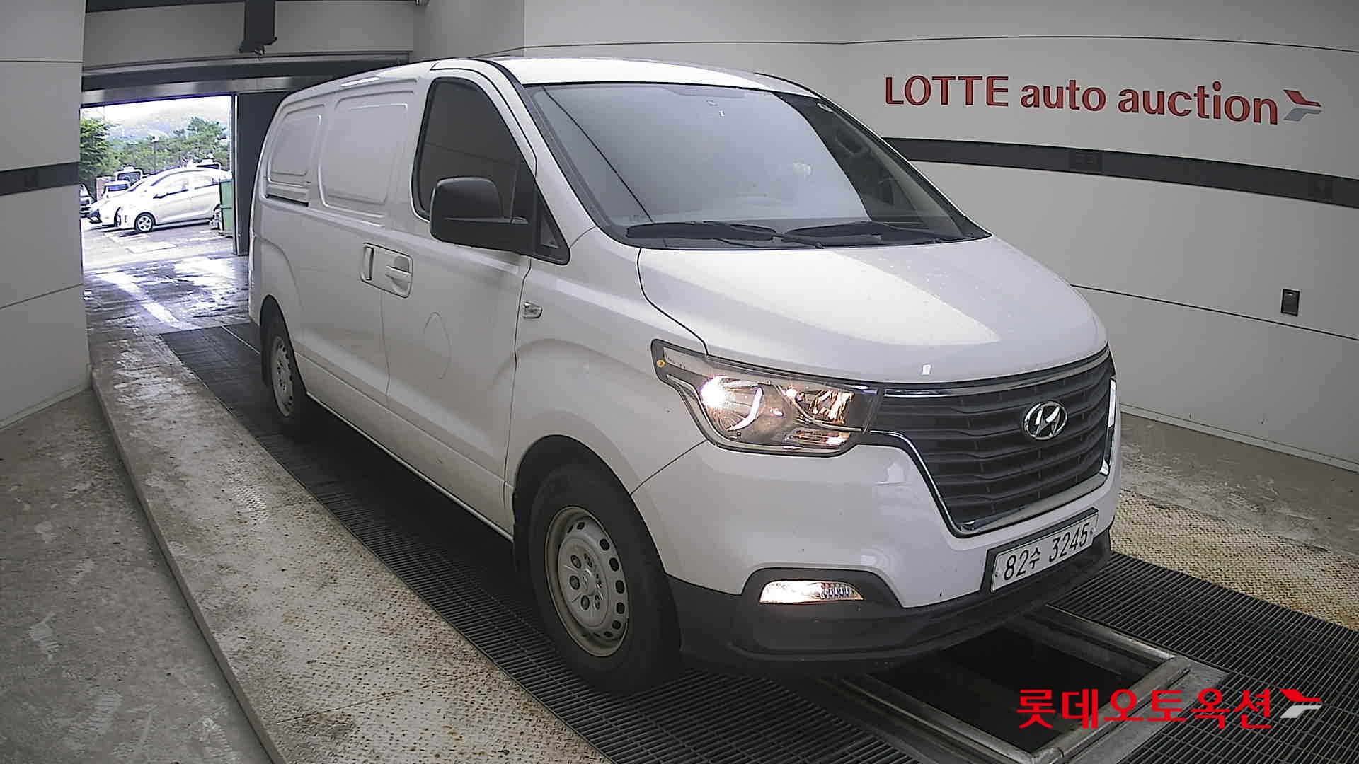 2021 - hyundai grand starex