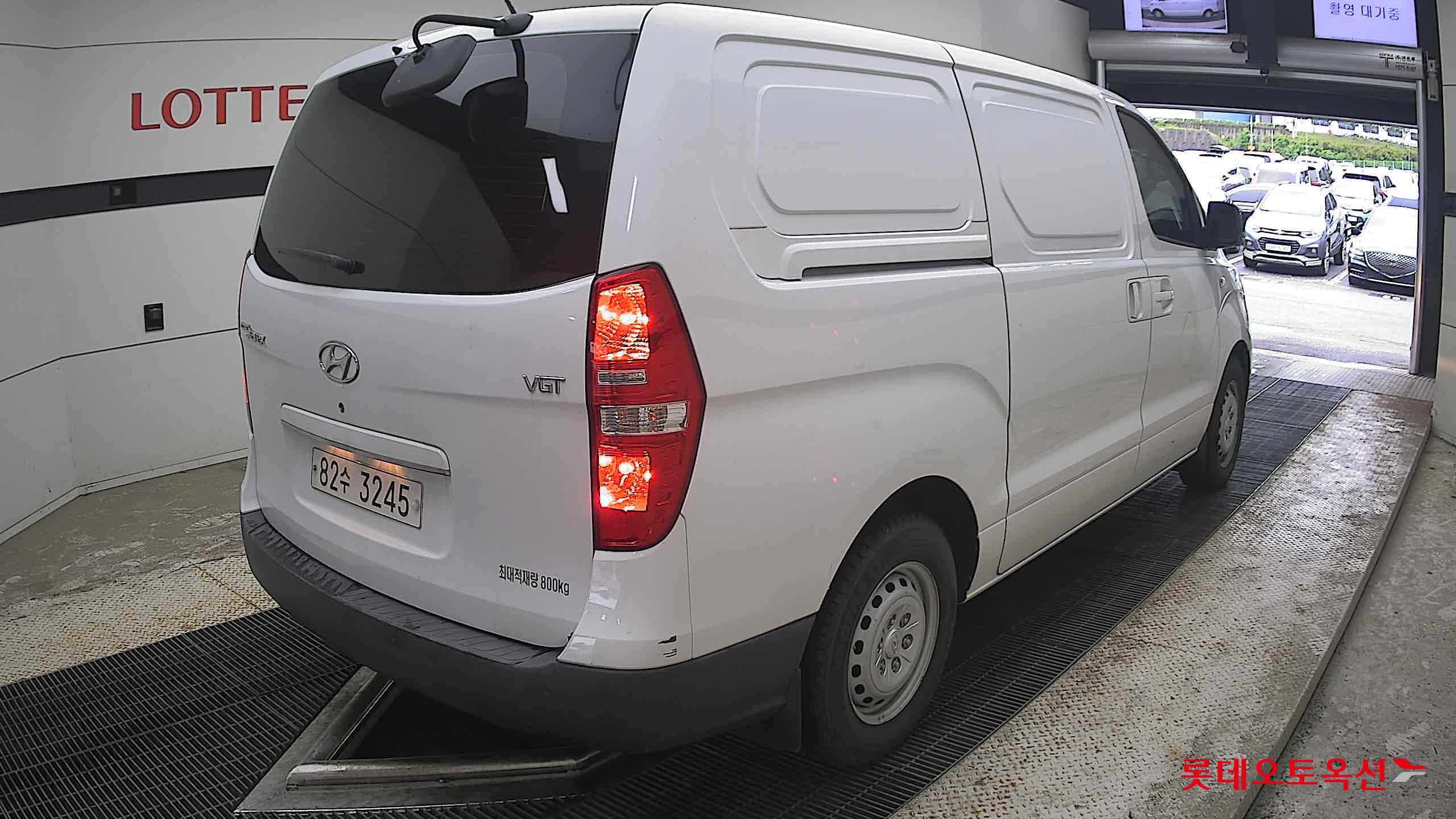 2021 - hyundai grand starex