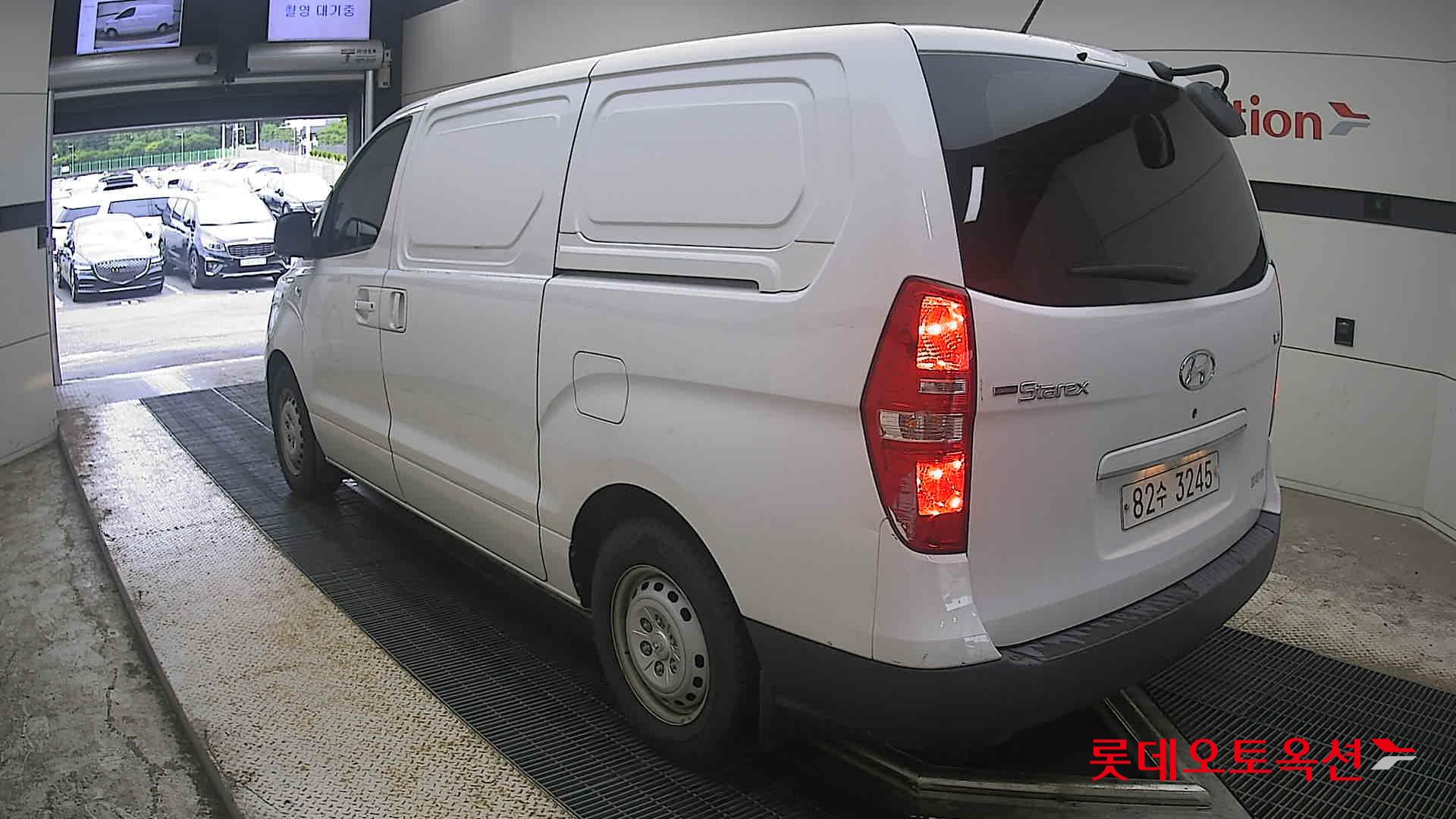 2021 - hyundai grand starex