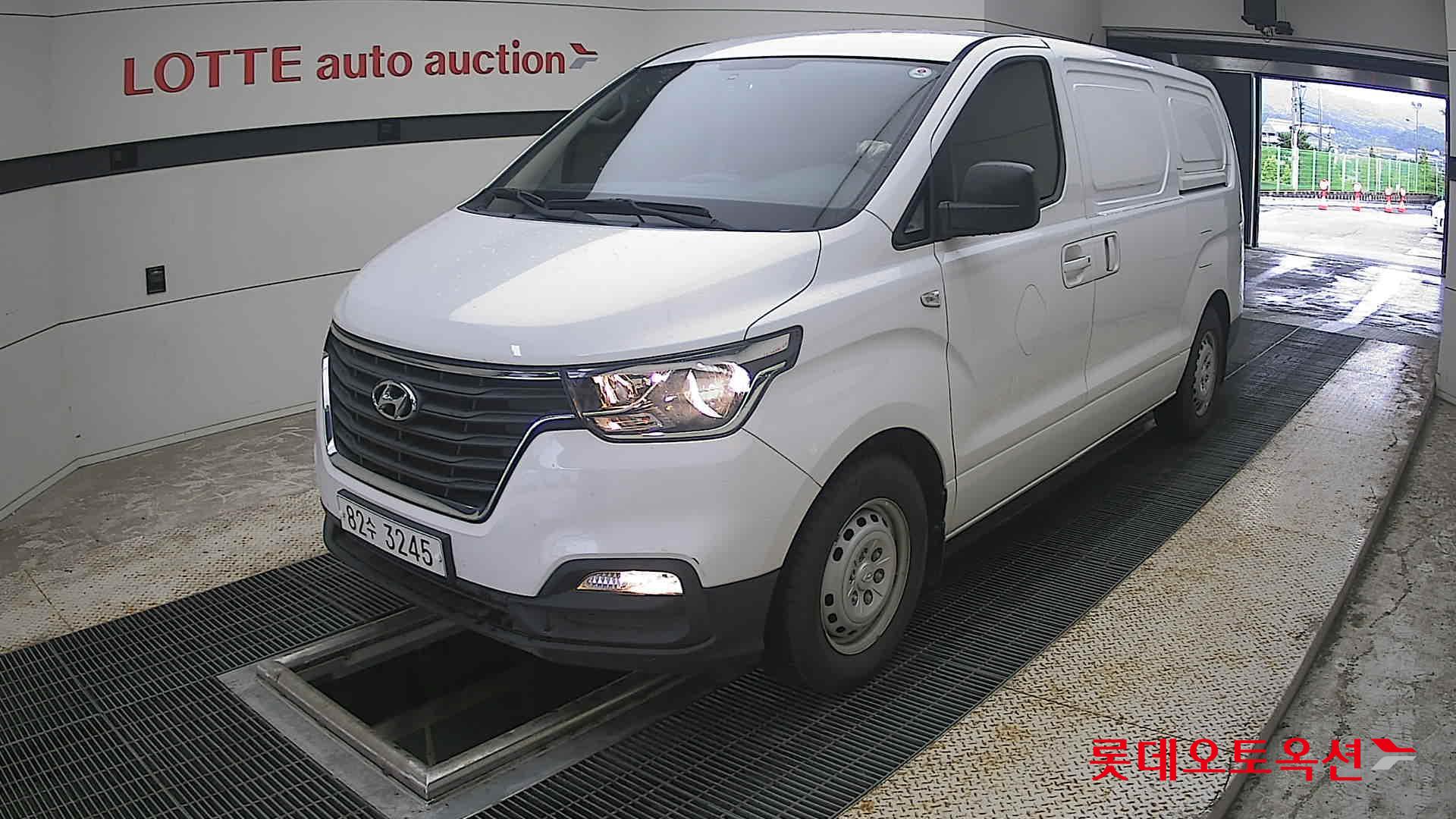2021 - hyundai grand starex