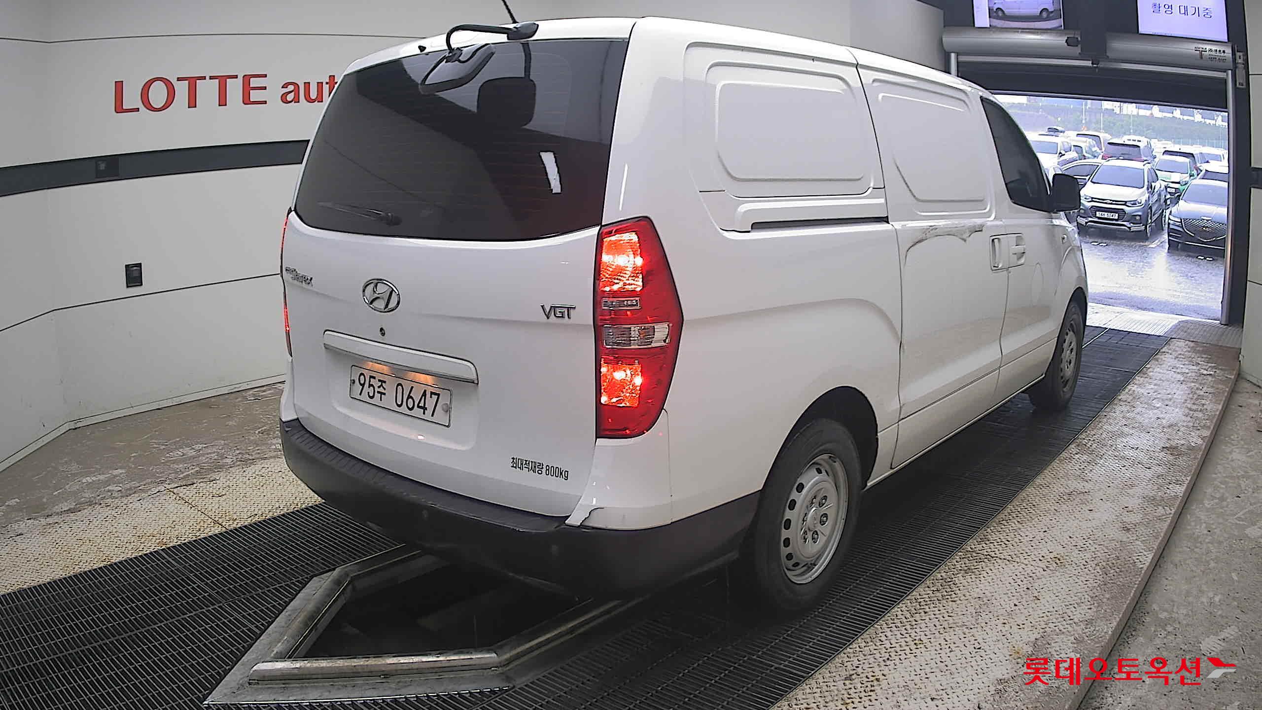 2021 - hyundai grand starex