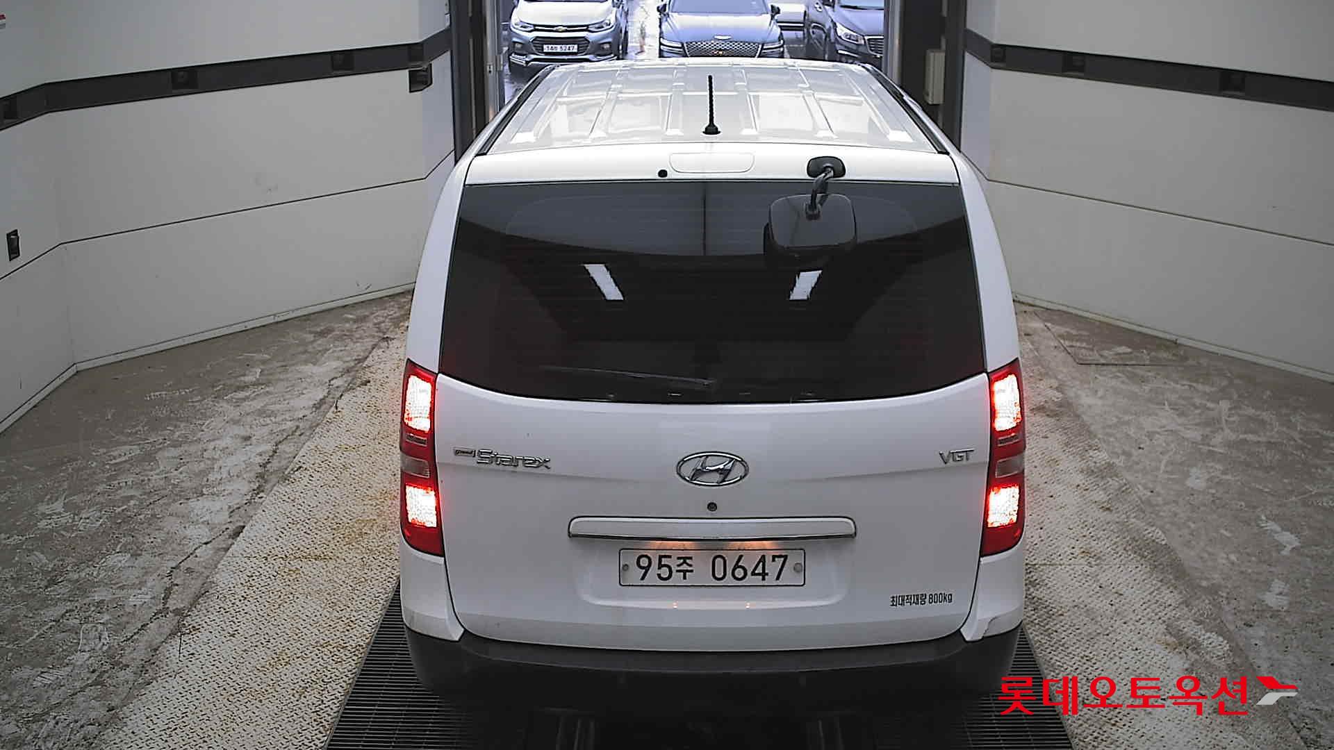 2021 - hyundai grand starex