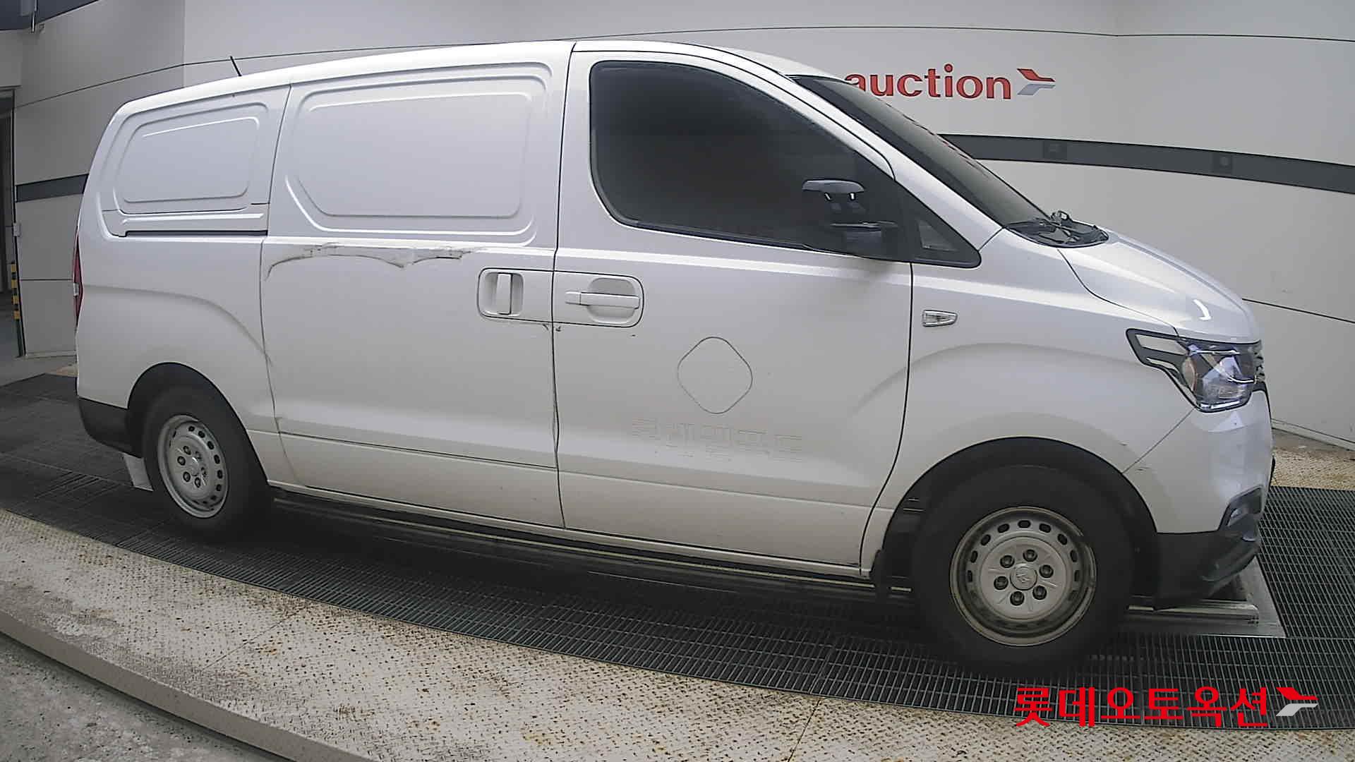 2021 - hyundai grand starex