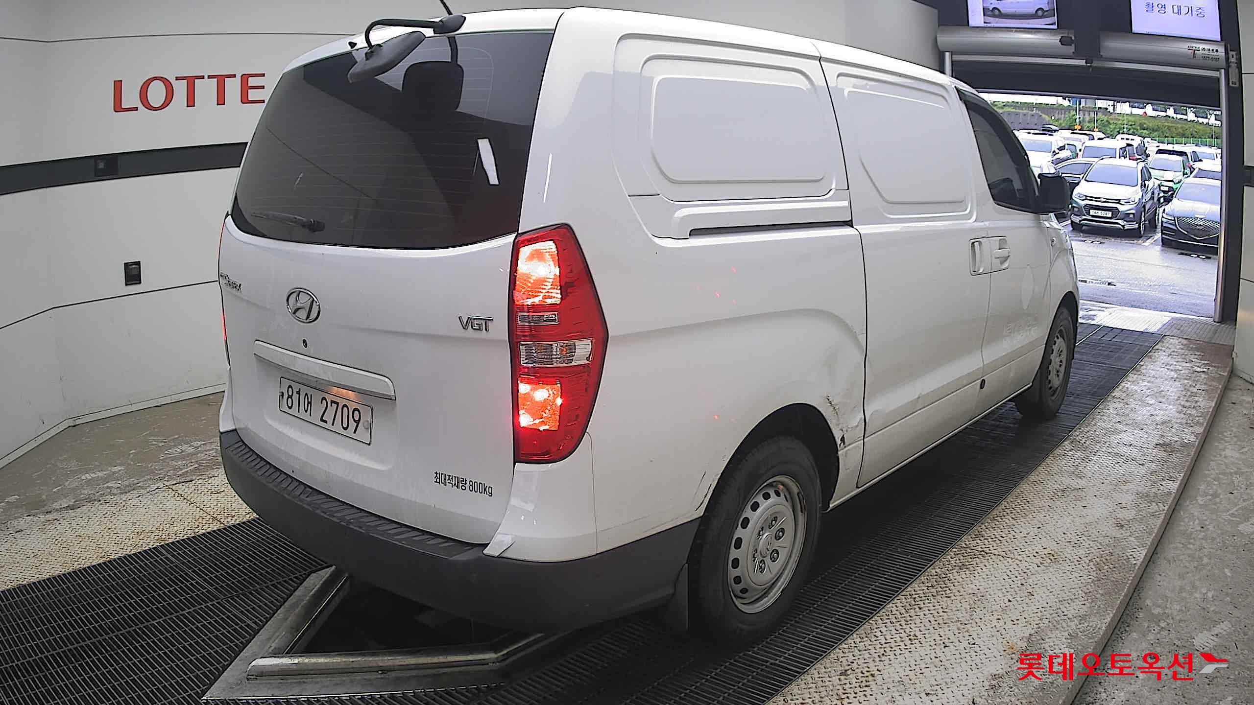2021 - hyundai grand starex