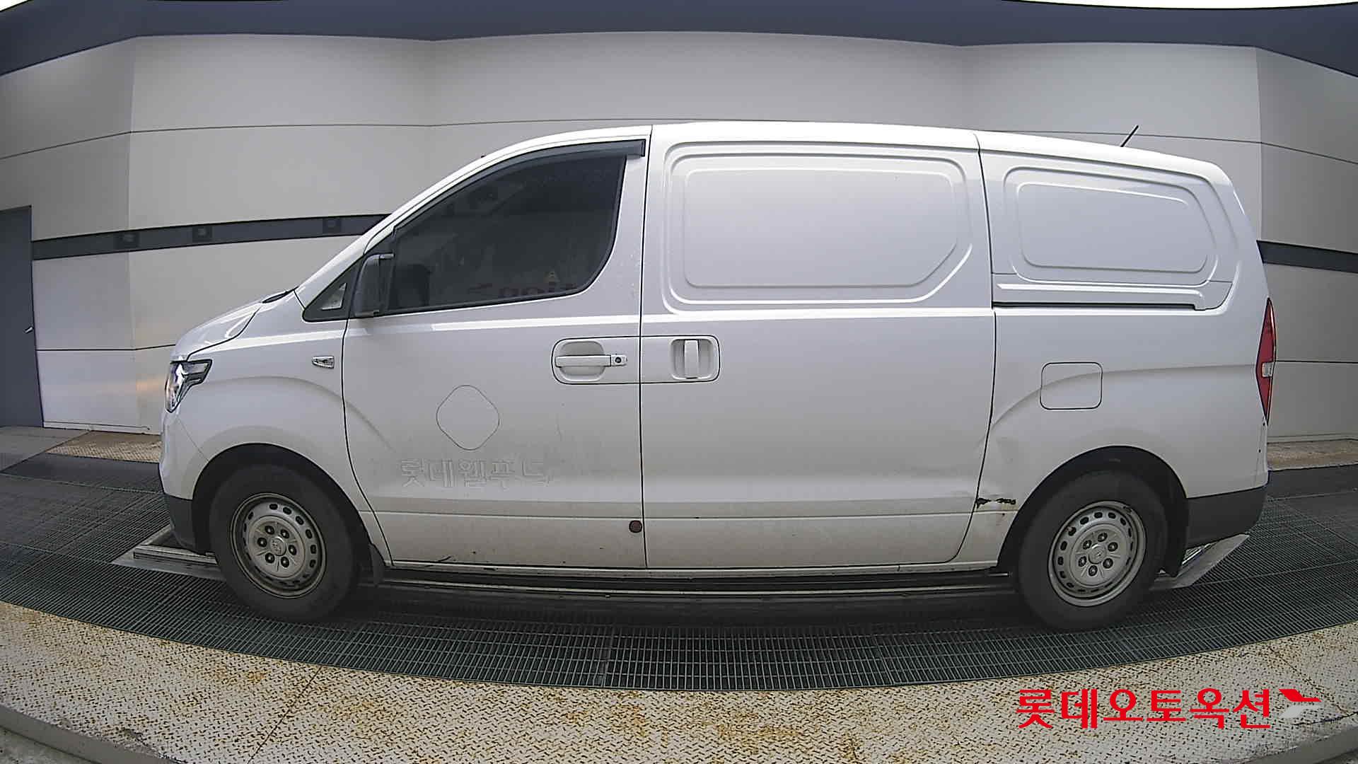 2021 - hyundai grand starex
