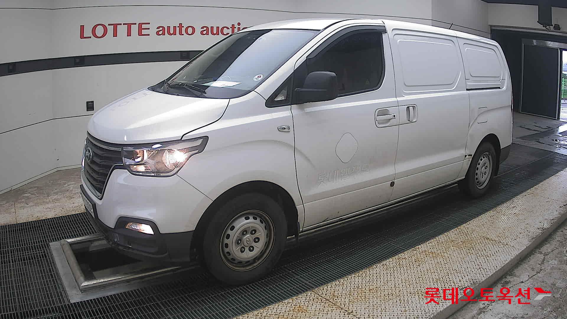2021 - hyundai grand starex