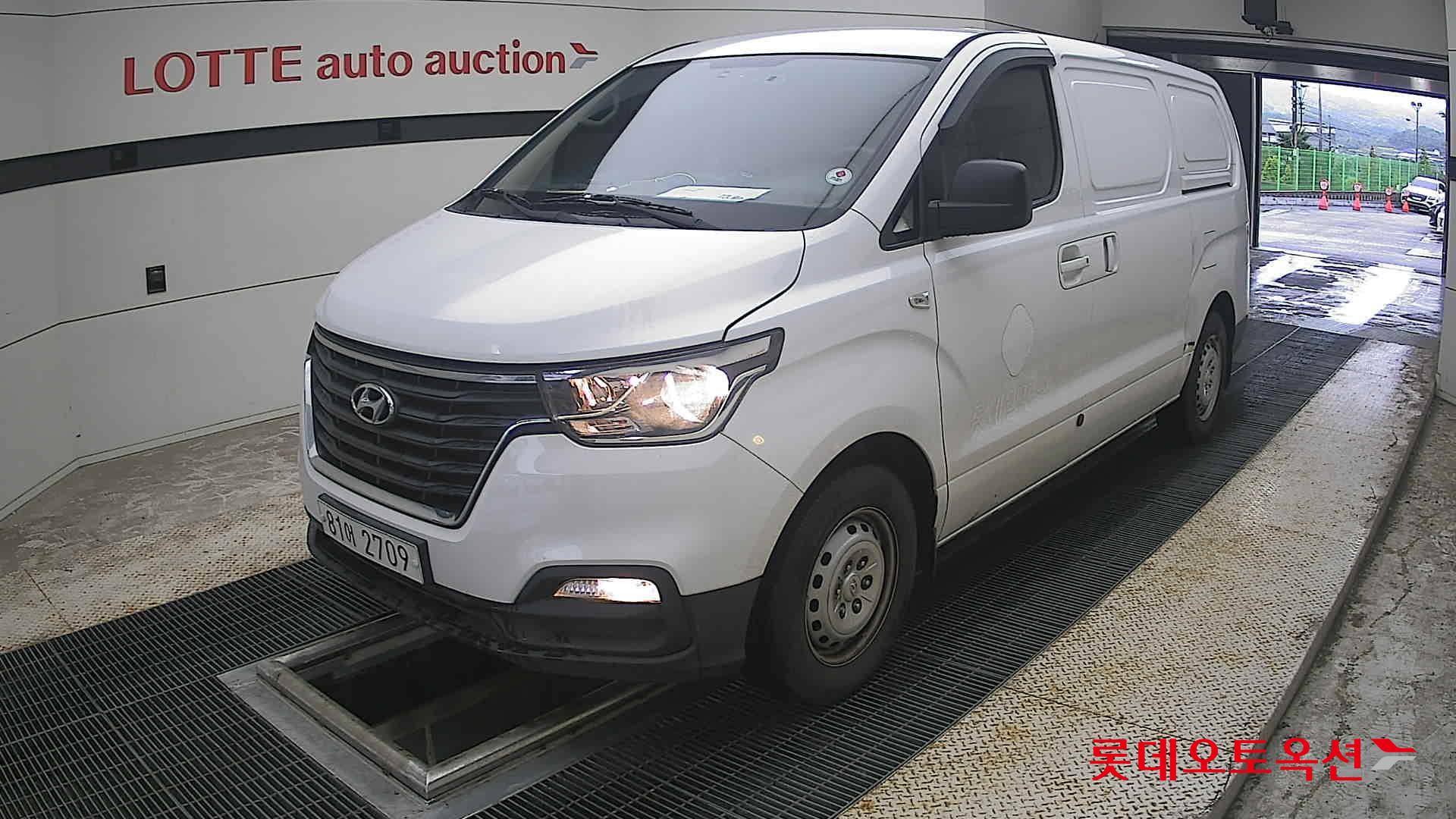2021 - hyundai grand starex