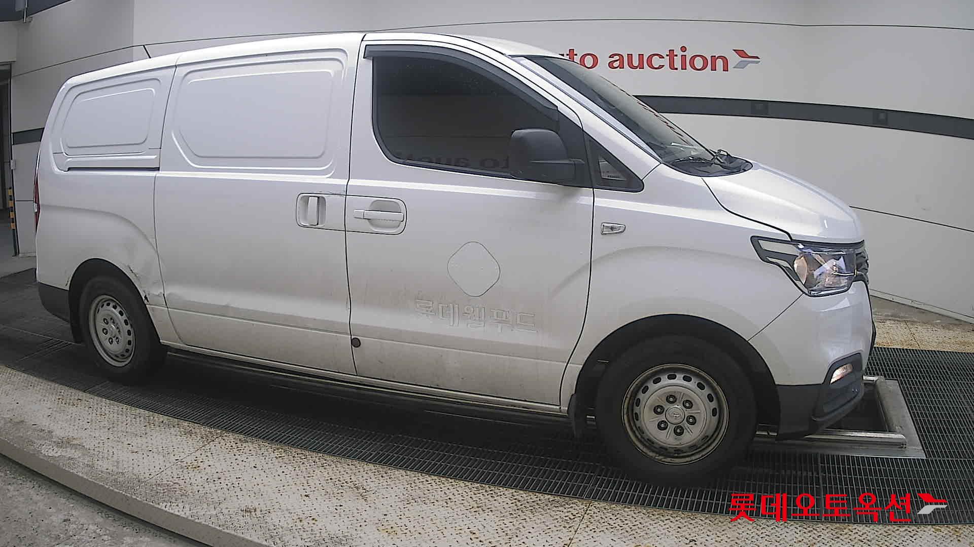 2021 - hyundai grand starex