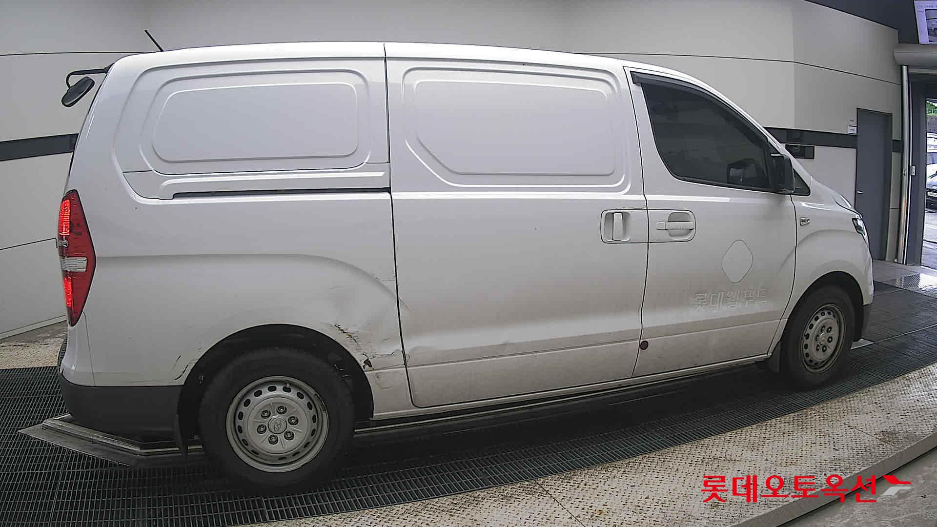 2021 - hyundai grand starex