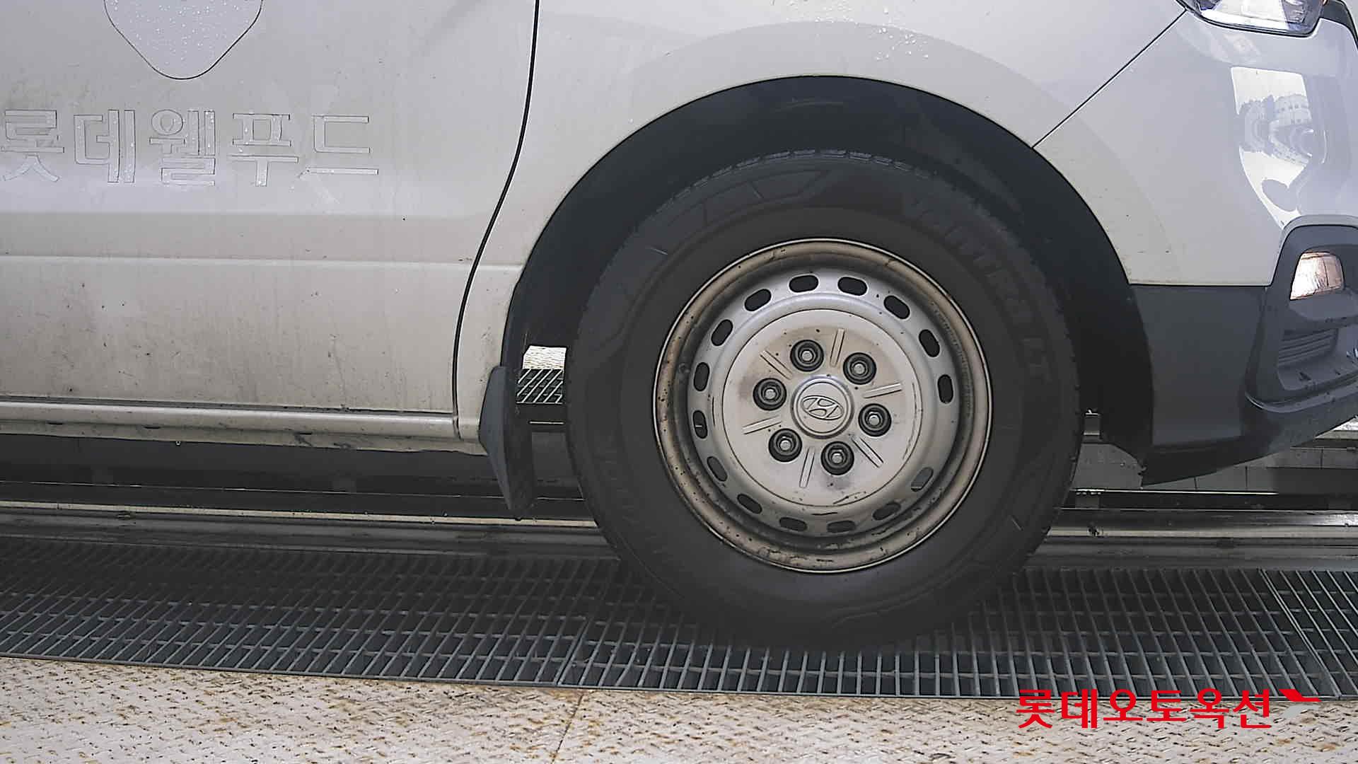 2021 - hyundai grand starex