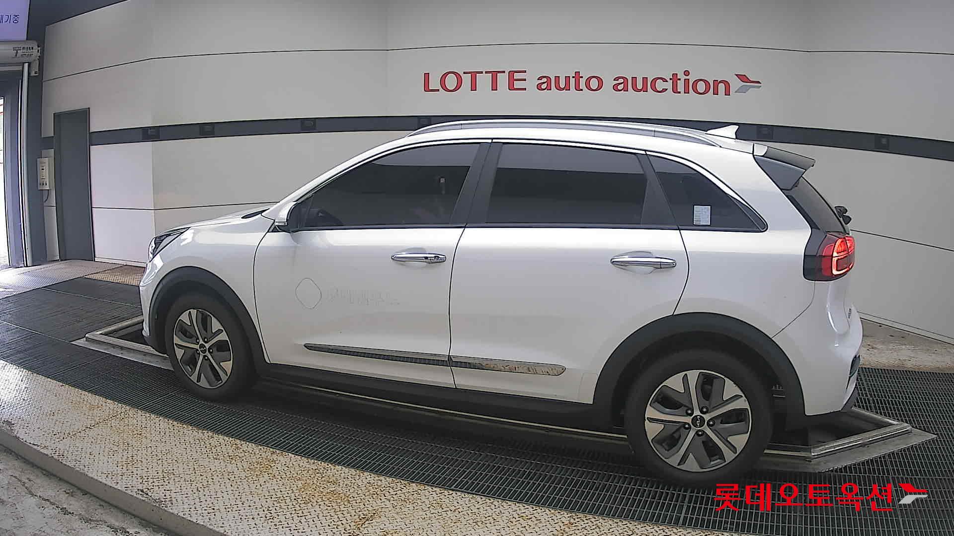 2022 - kia niro