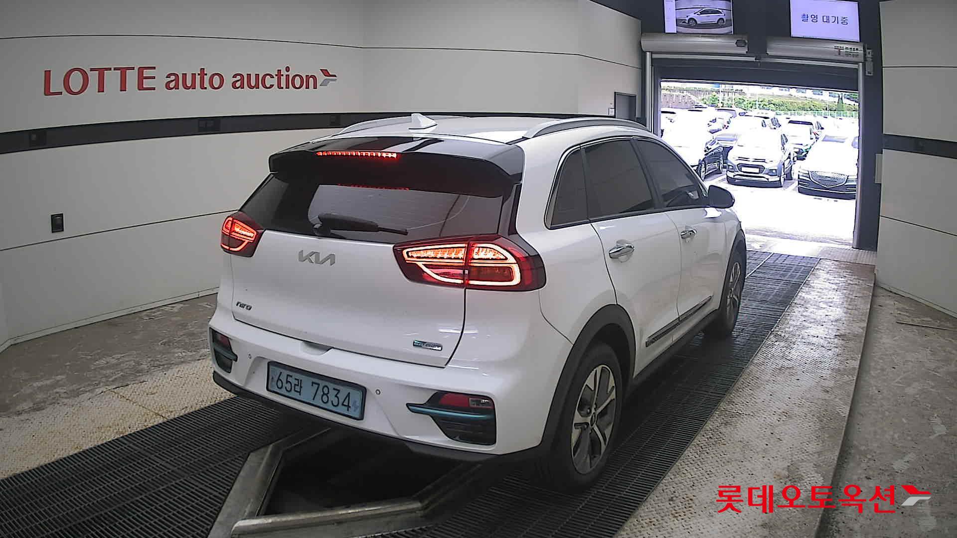 2022 - kia niro