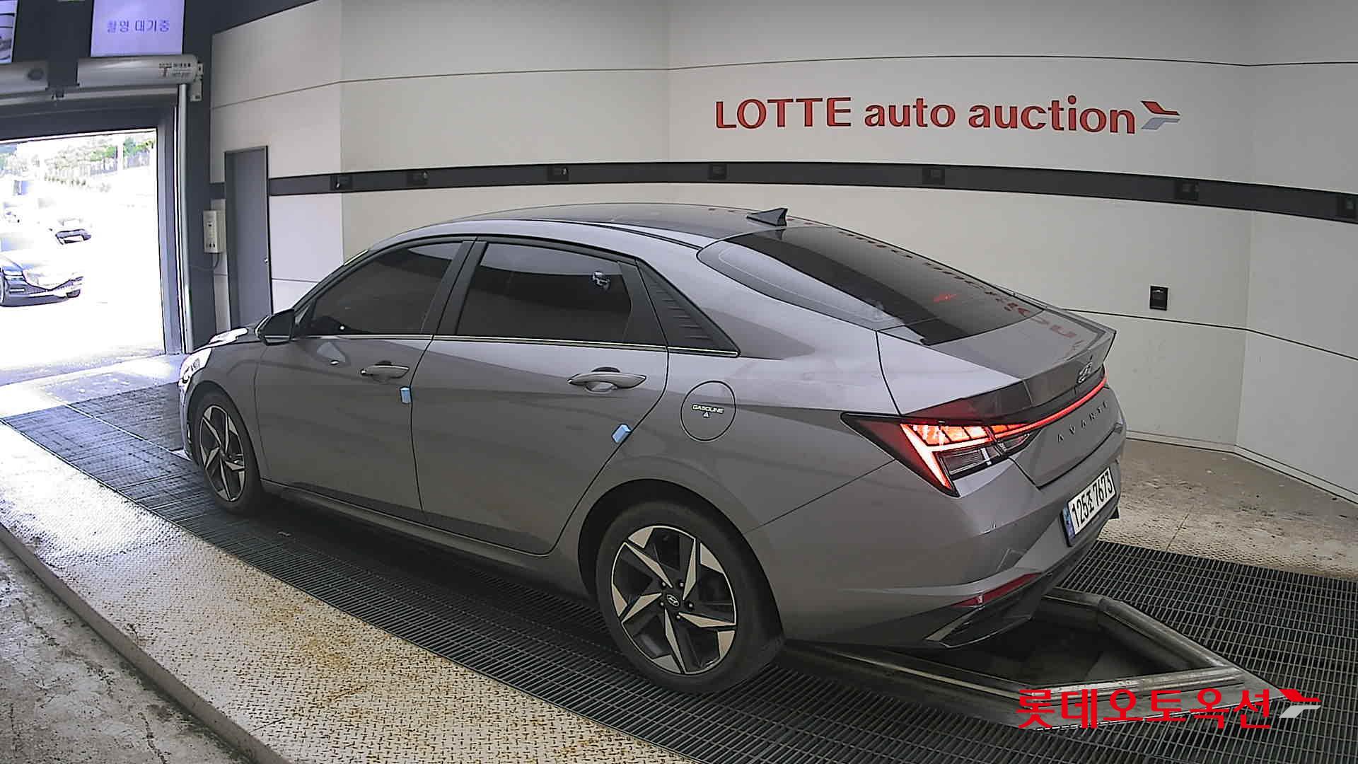 2021 - hyundai avante