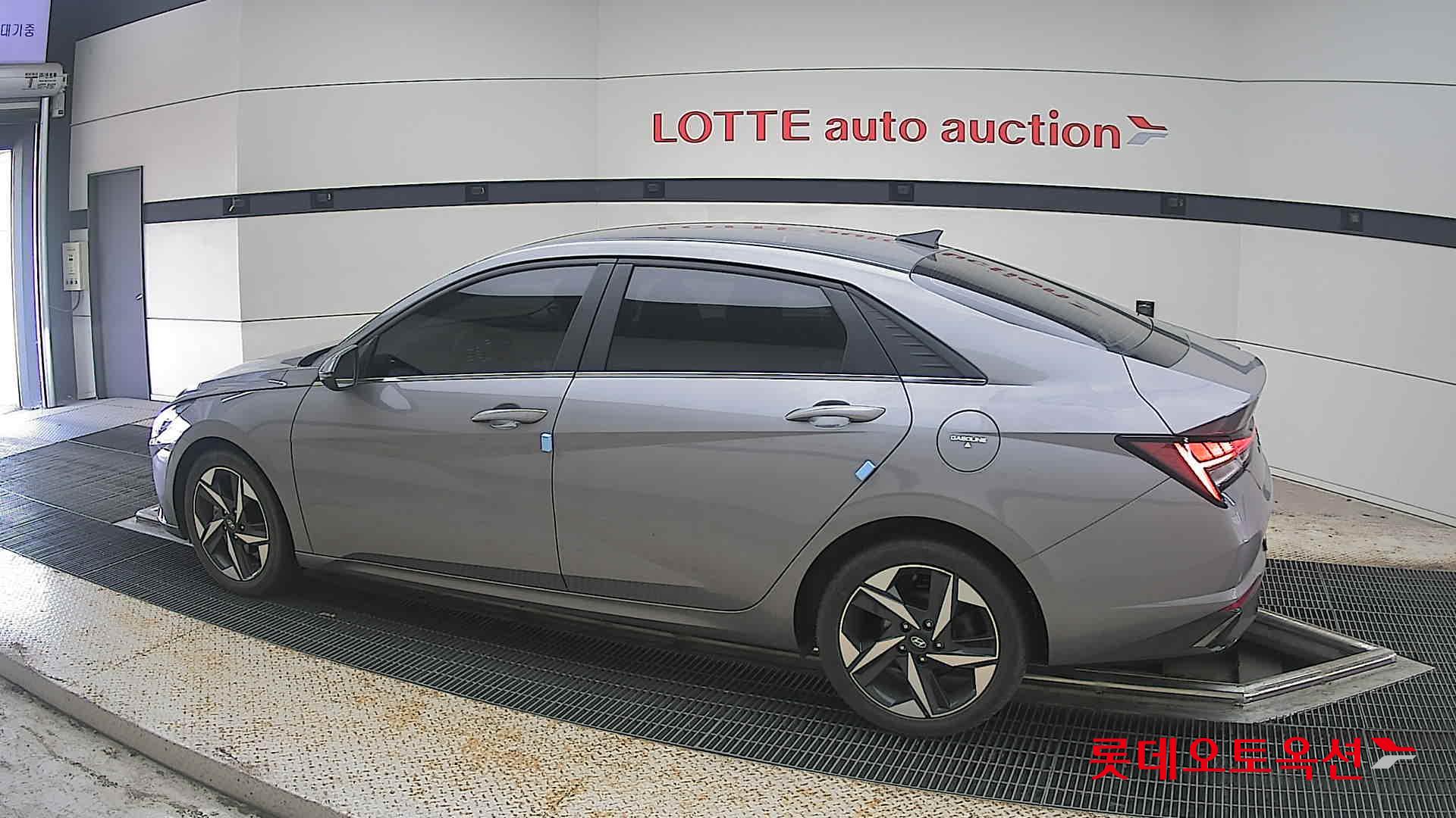 2021 - hyundai avante