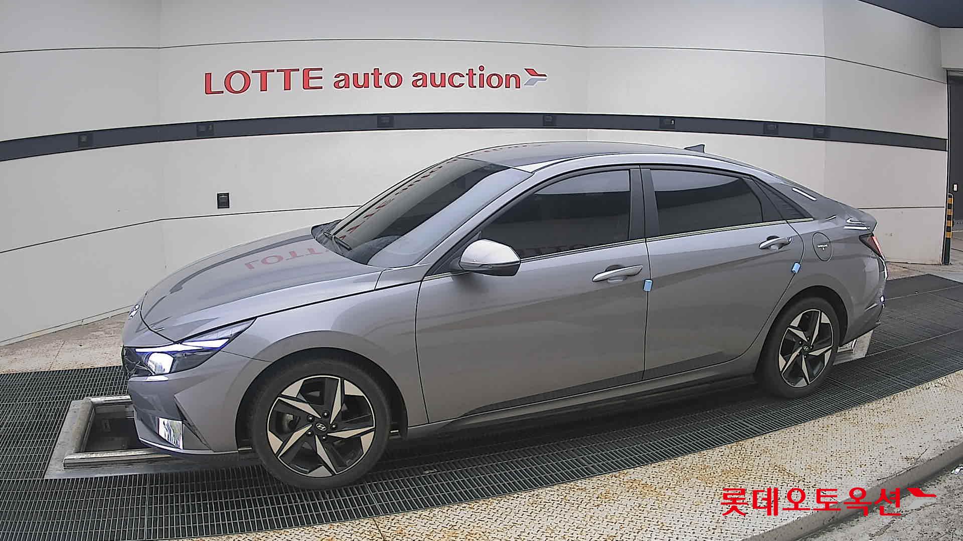 2021 - hyundai avante