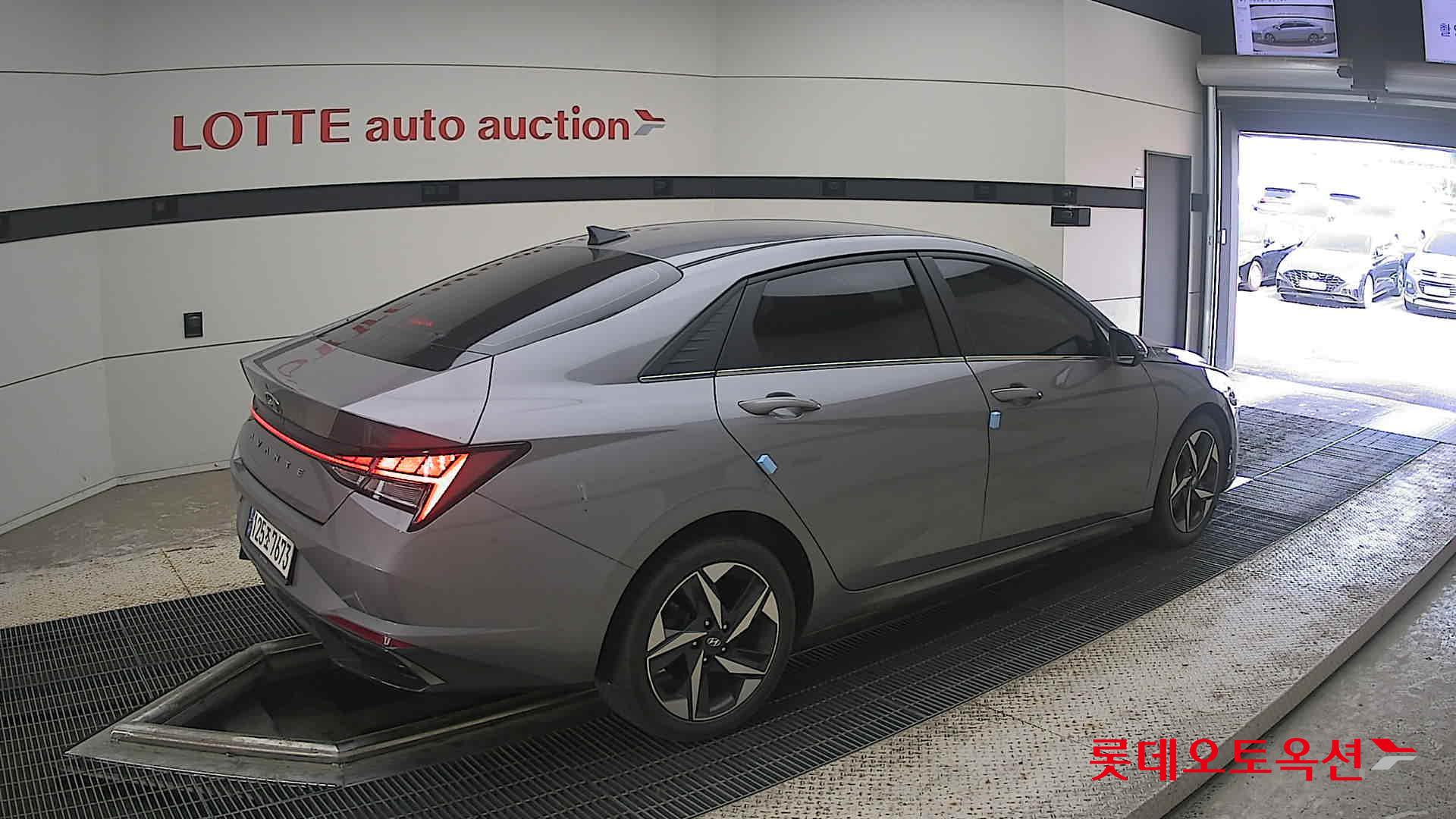2021 - hyundai avante