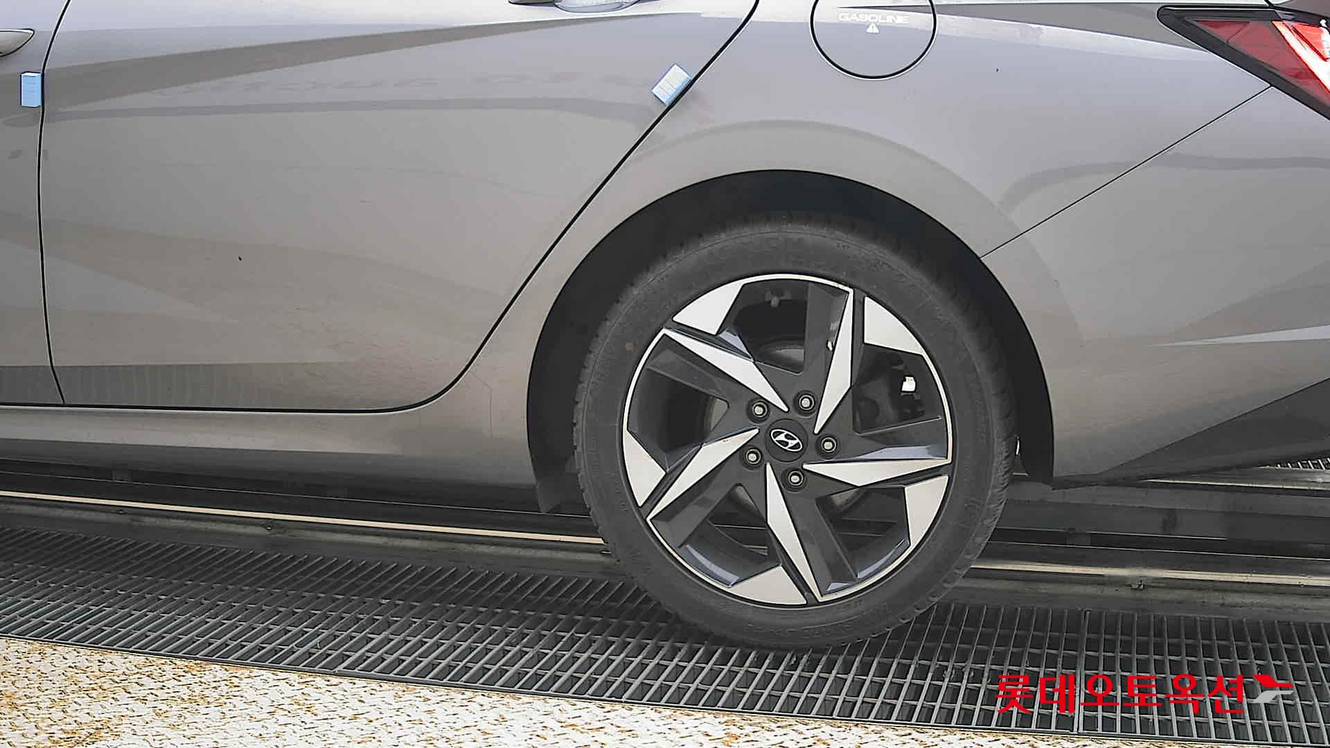 2021 - hyundai avante