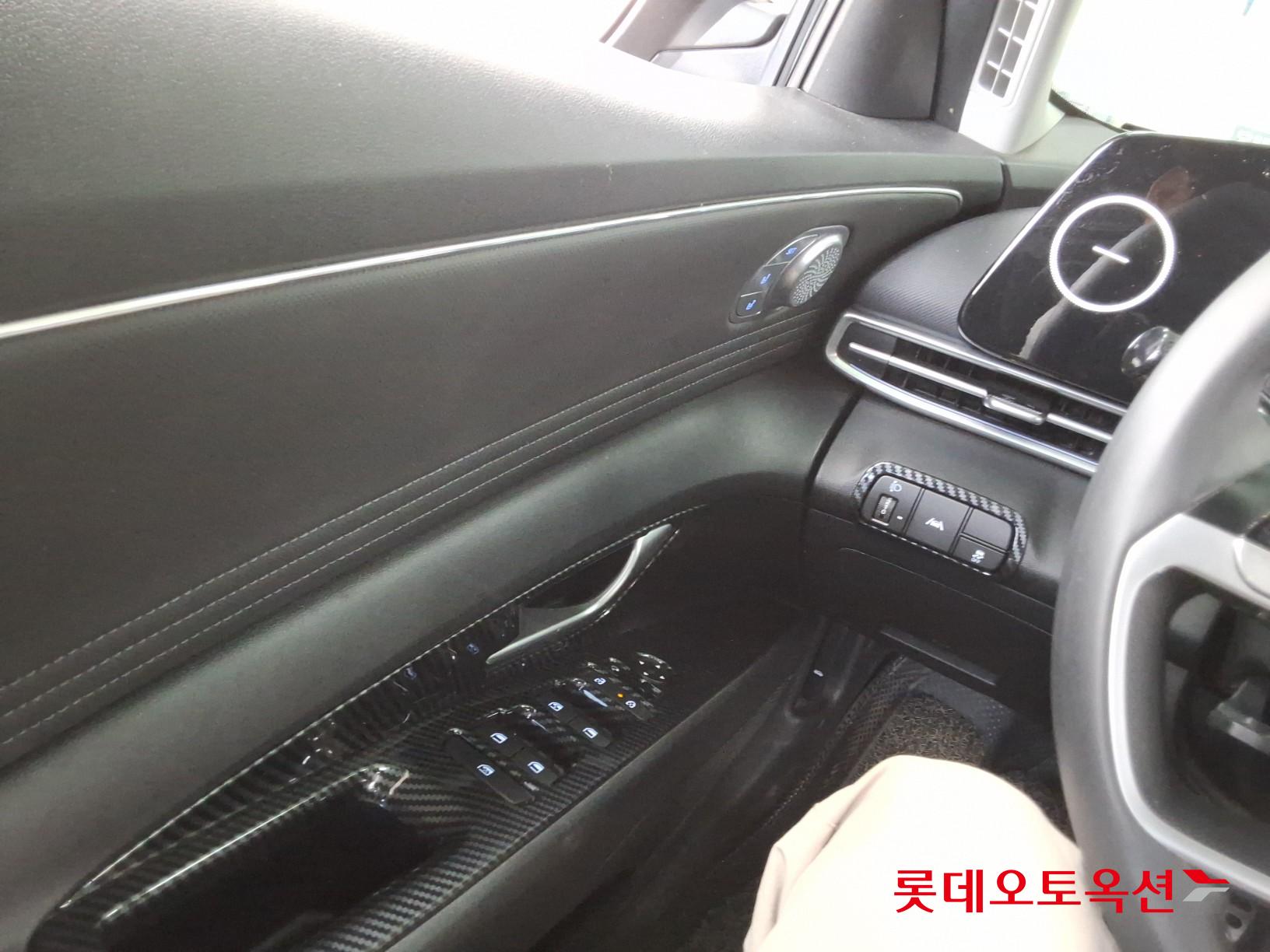 2021 - hyundai avante