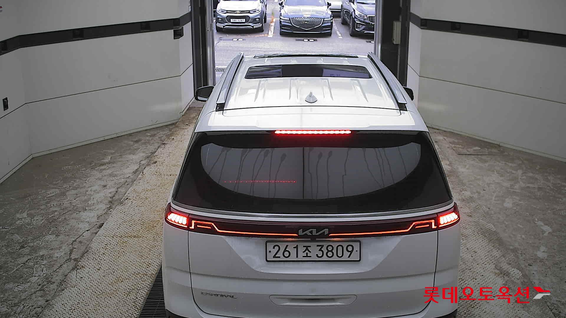 2023 - kia carnival