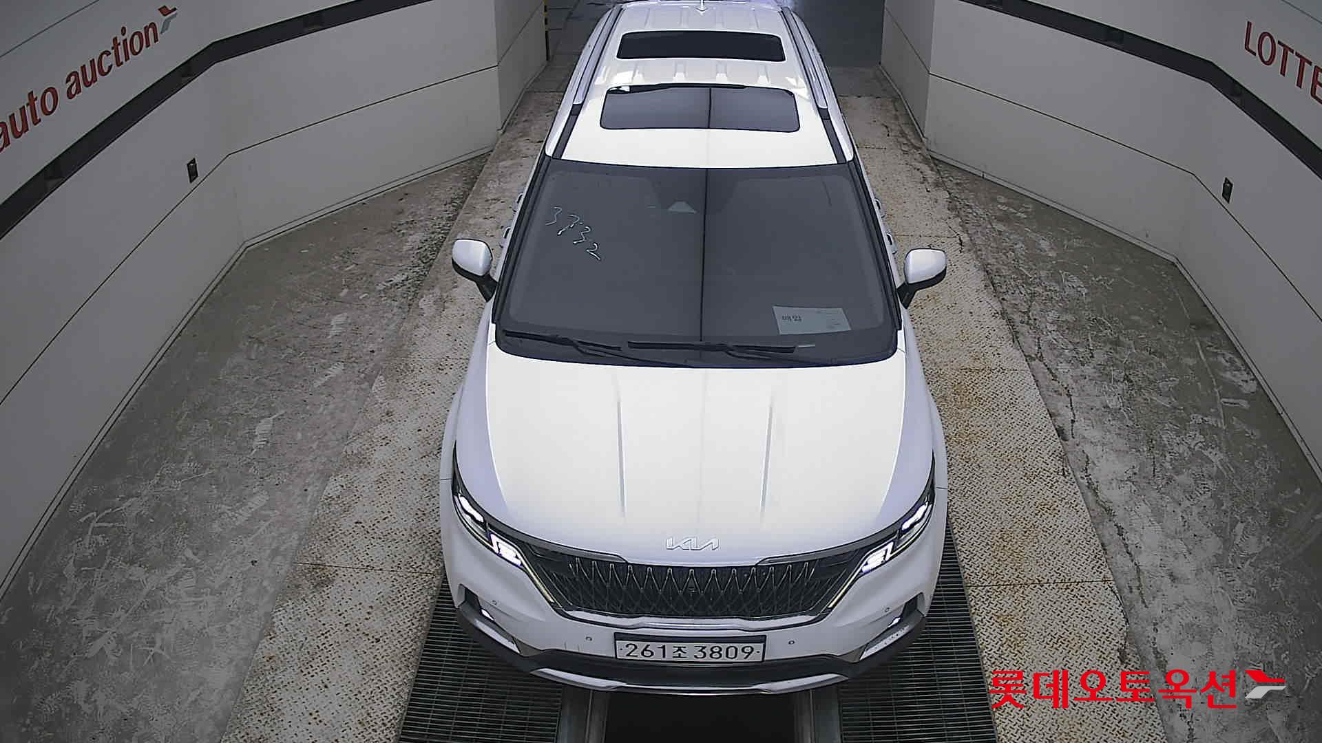 2023 - kia carnival